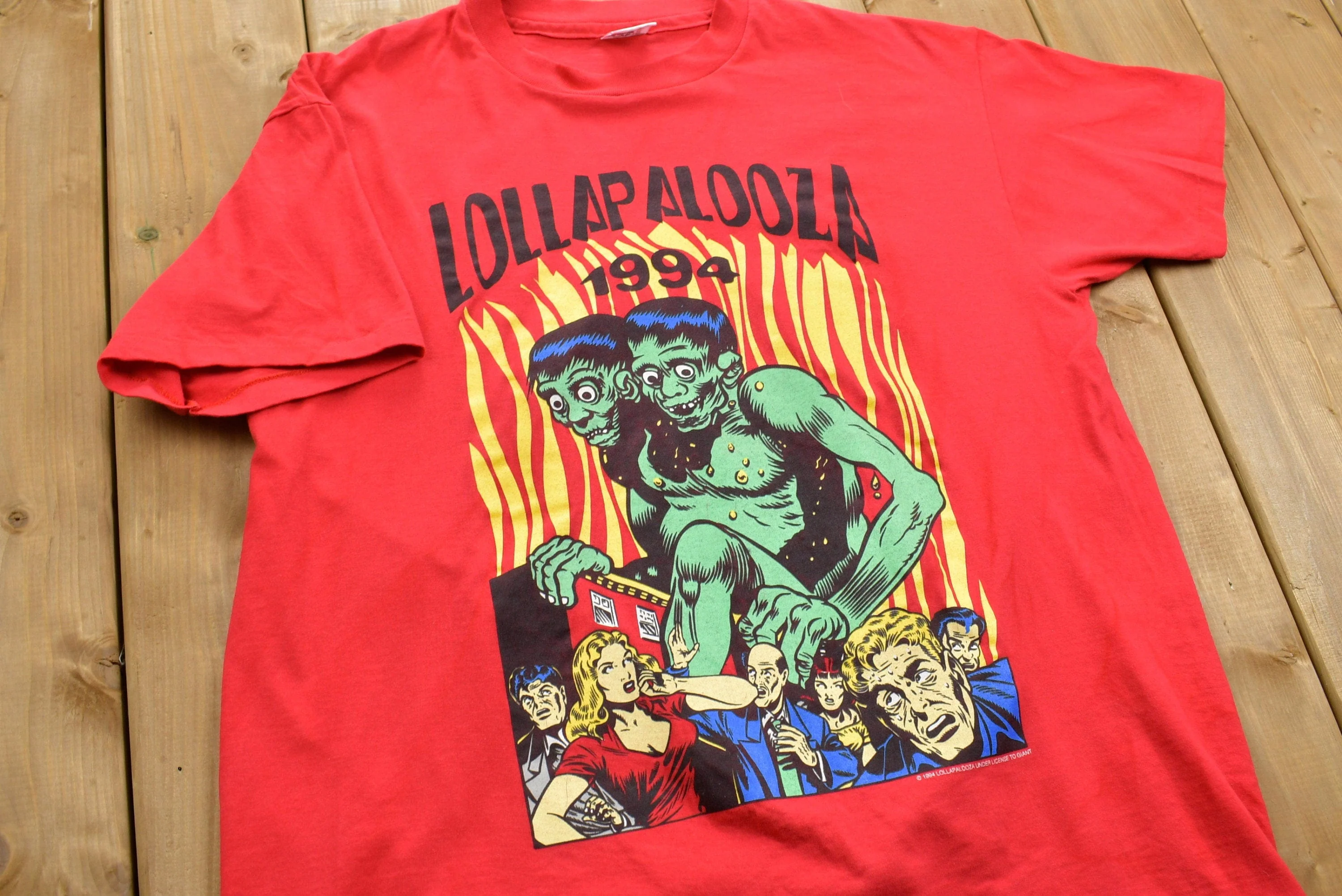 RARE Dead Stock 1994 Lollapalooza Tour T-shirt - Image 4