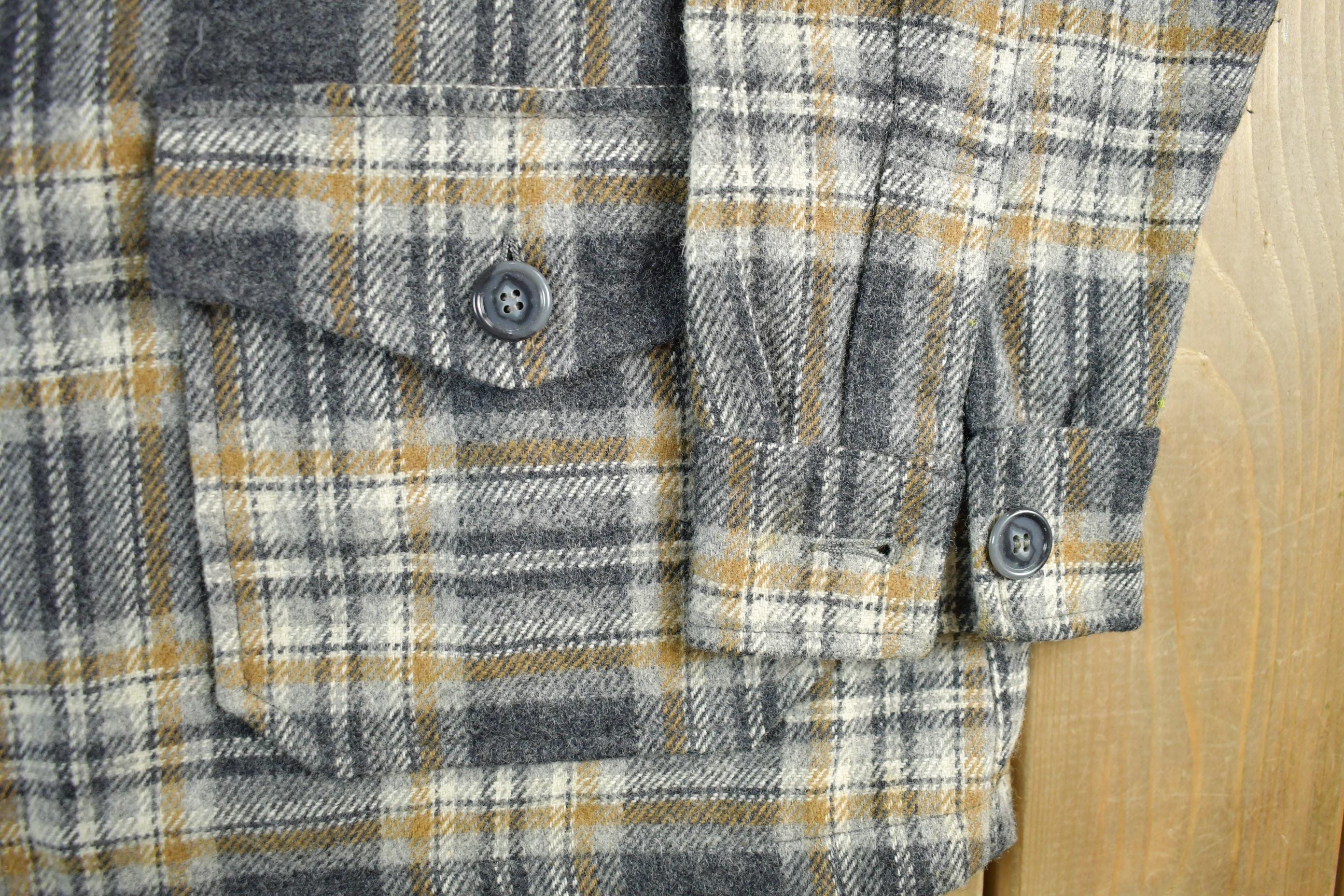 Vintage 1960s Bemidji Woolen Mills Wool Vintage Button Up Shirt Men's Large - Image 3