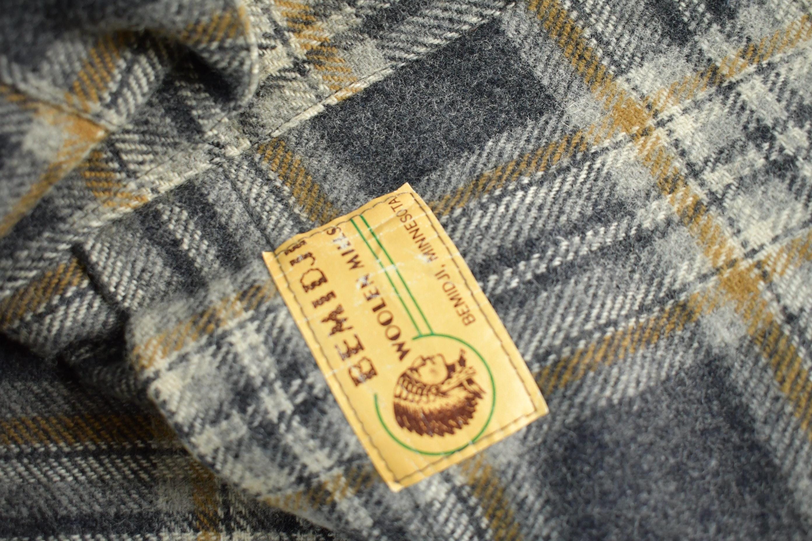 Vintage 1960s Bemidji Woolen Mills Wool Vintage Button Up Shirt Men's Large - Image 5