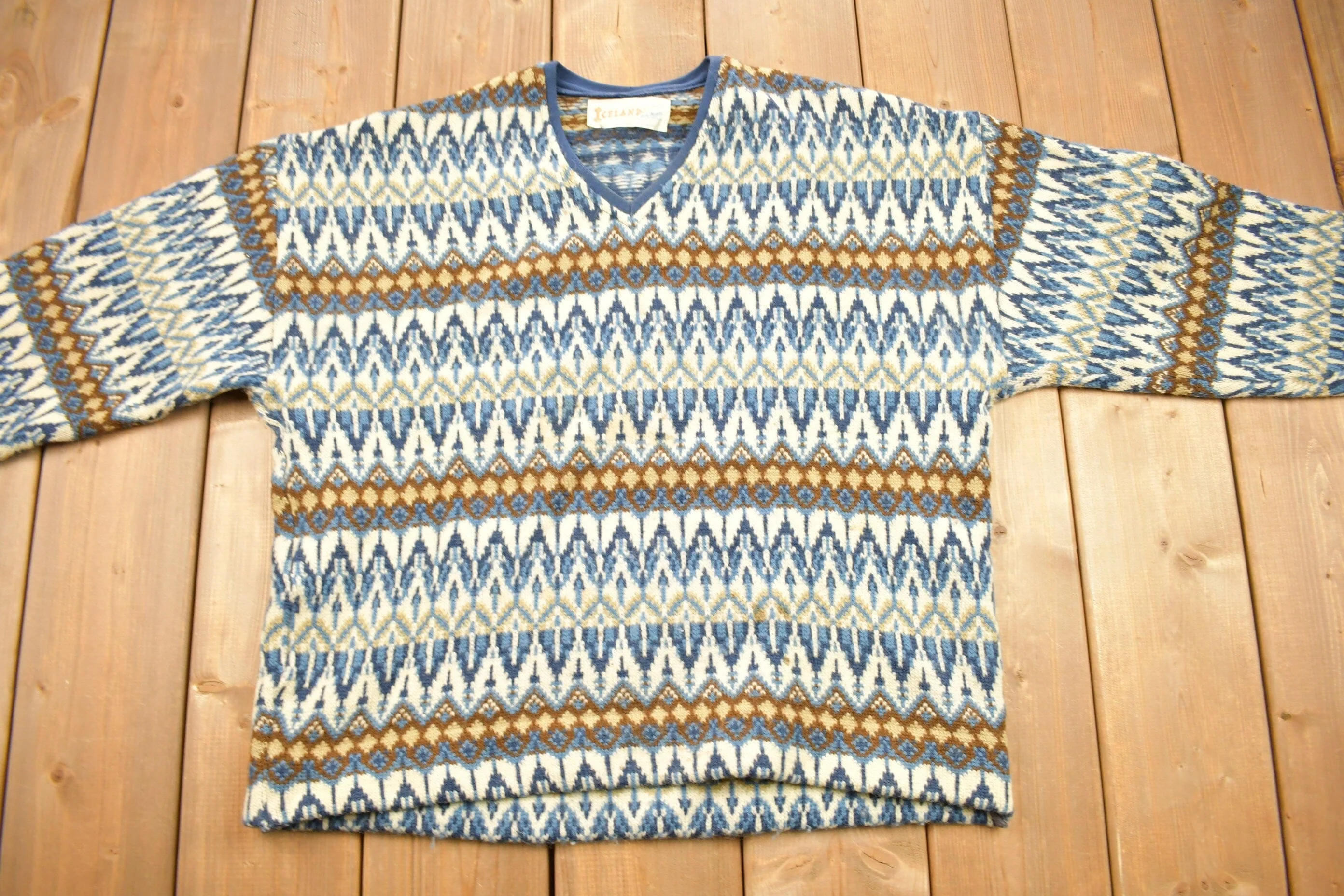 Vintage 1960s Icelandic Hand Knit Sweater Women's S - Image 3
