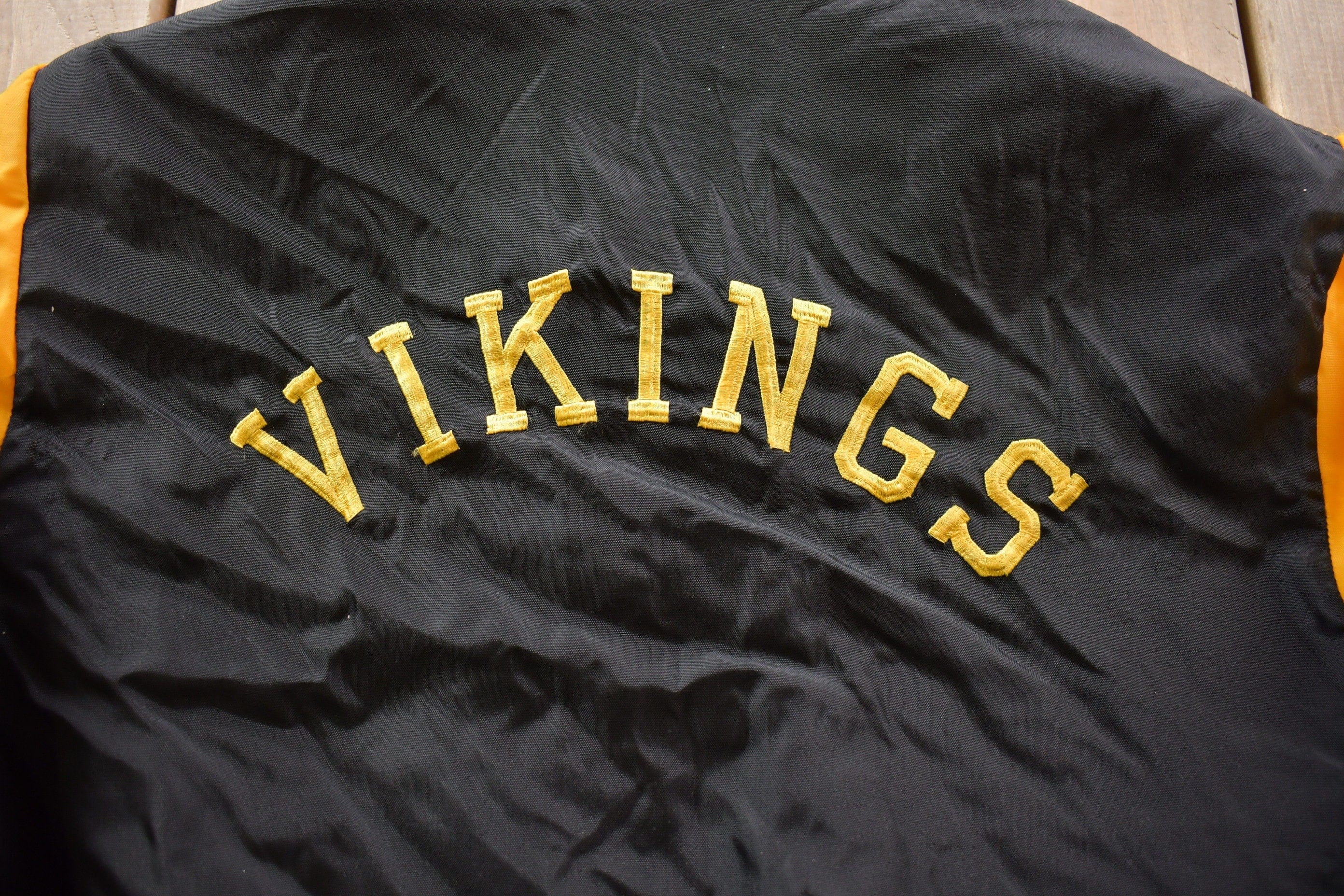 Vintage 1970 Embroidered Vikings Football Bomber Bomber Jacket Men's Medium - Image 3