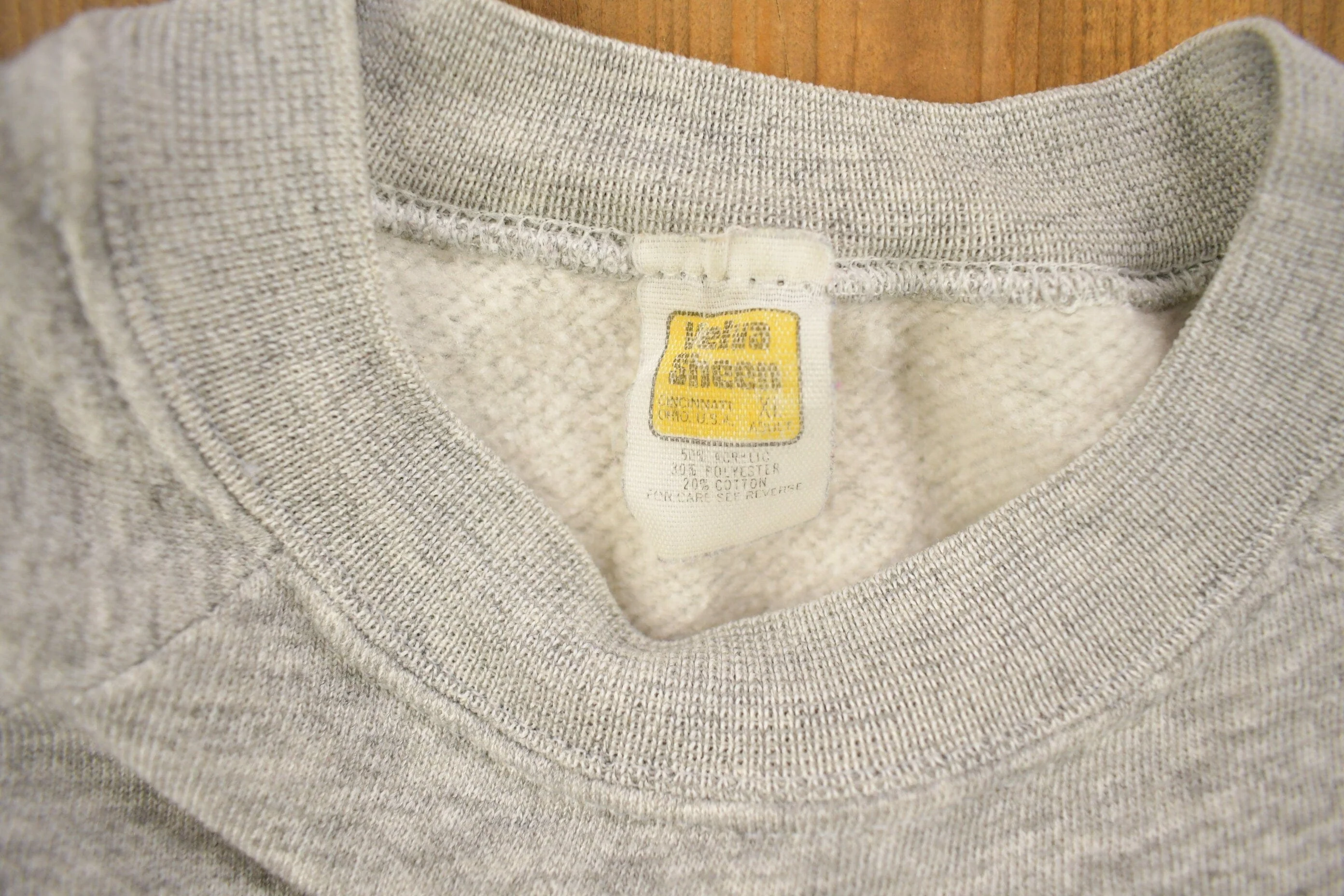 Vintage 1970s Grove City College Collegiate Raglan Crewneck - Image 5