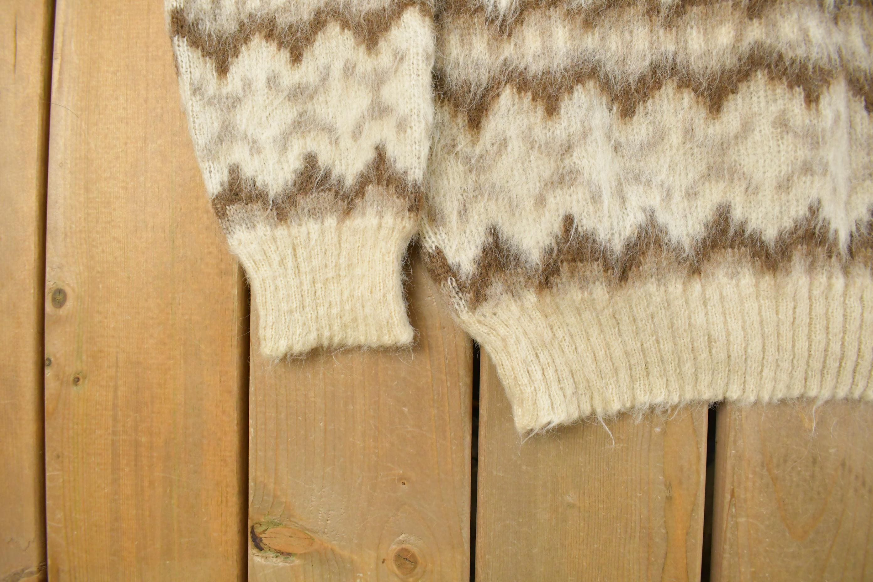 Vintage 1970s Knitting Mill Hekla Nordic Wool Knit Sweater Men's Medium - Image 3