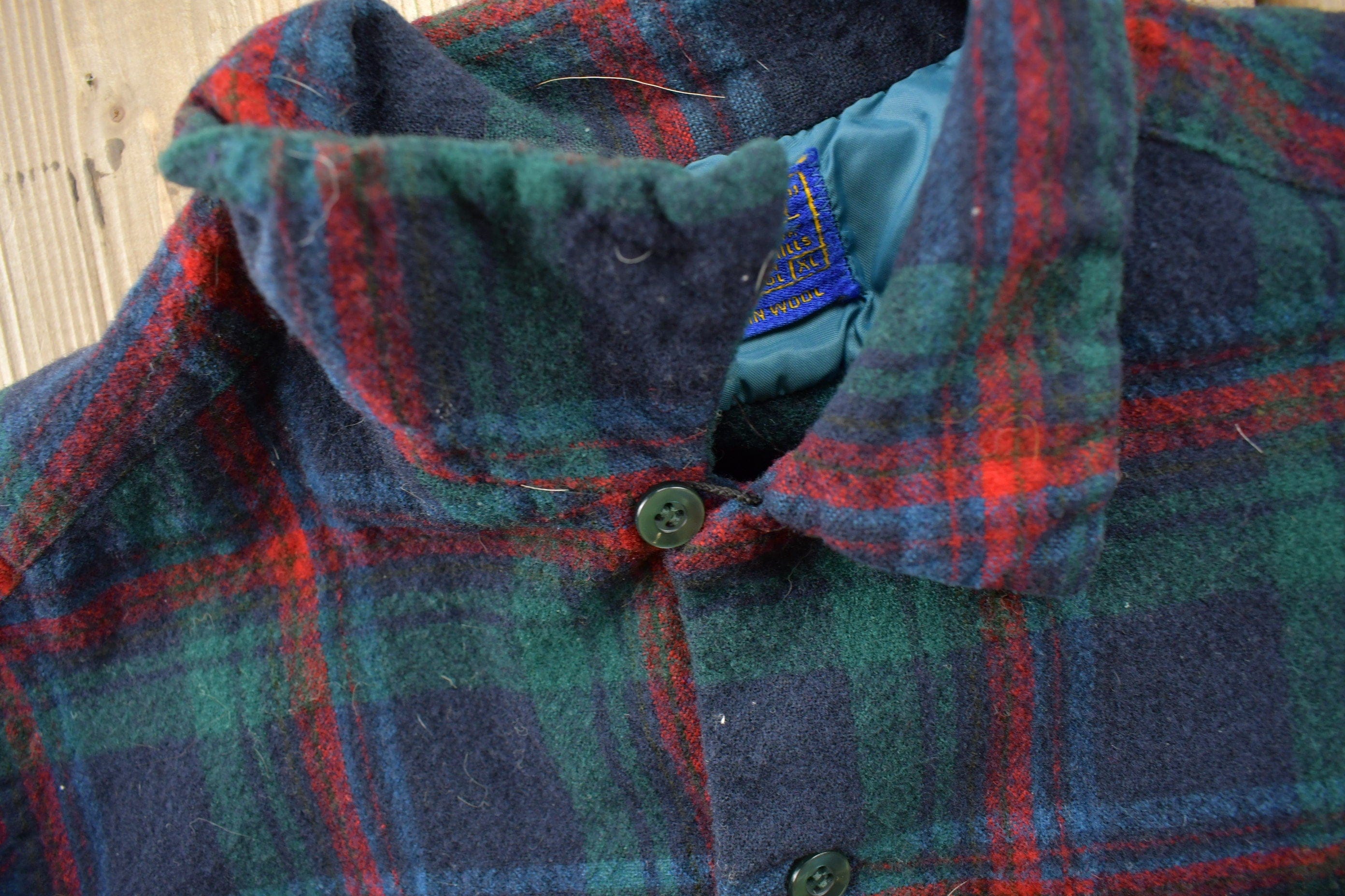 Vintage 1970s Pendleton Plaid Button Up Board Shirt Men's Medium - Image 5