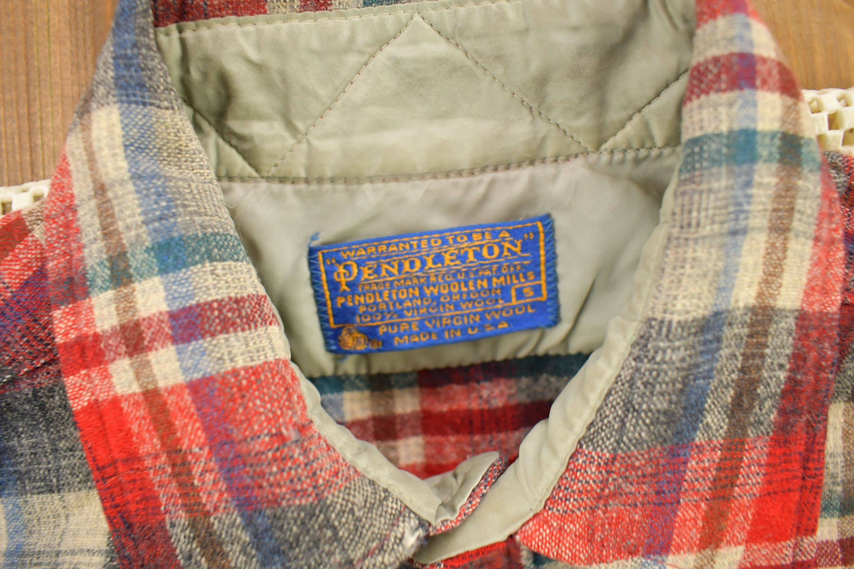 Vintage 1970s Pendleton Shadow Plaid Button Up Board Shirt Men's Small - Image 4
