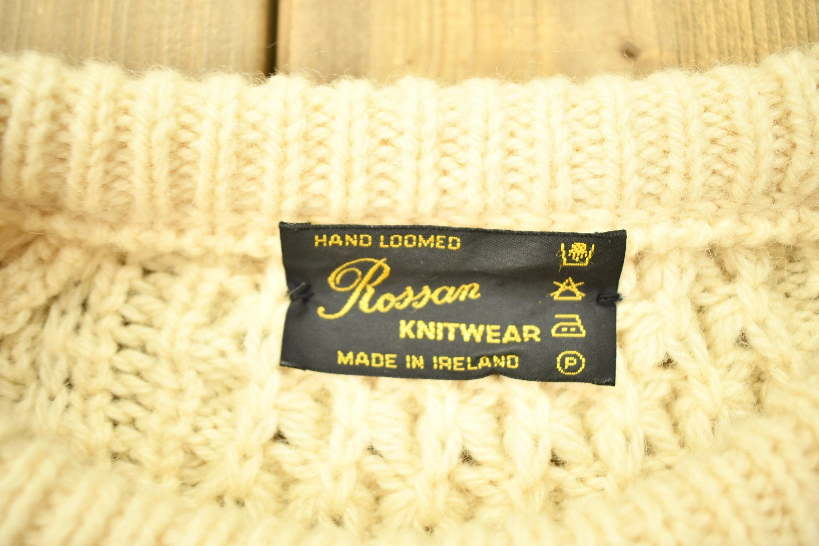 Vintage 1970s Rossan Knitwear 100% Wool 3D Cable Knit Sweater Men's Large - Image 4