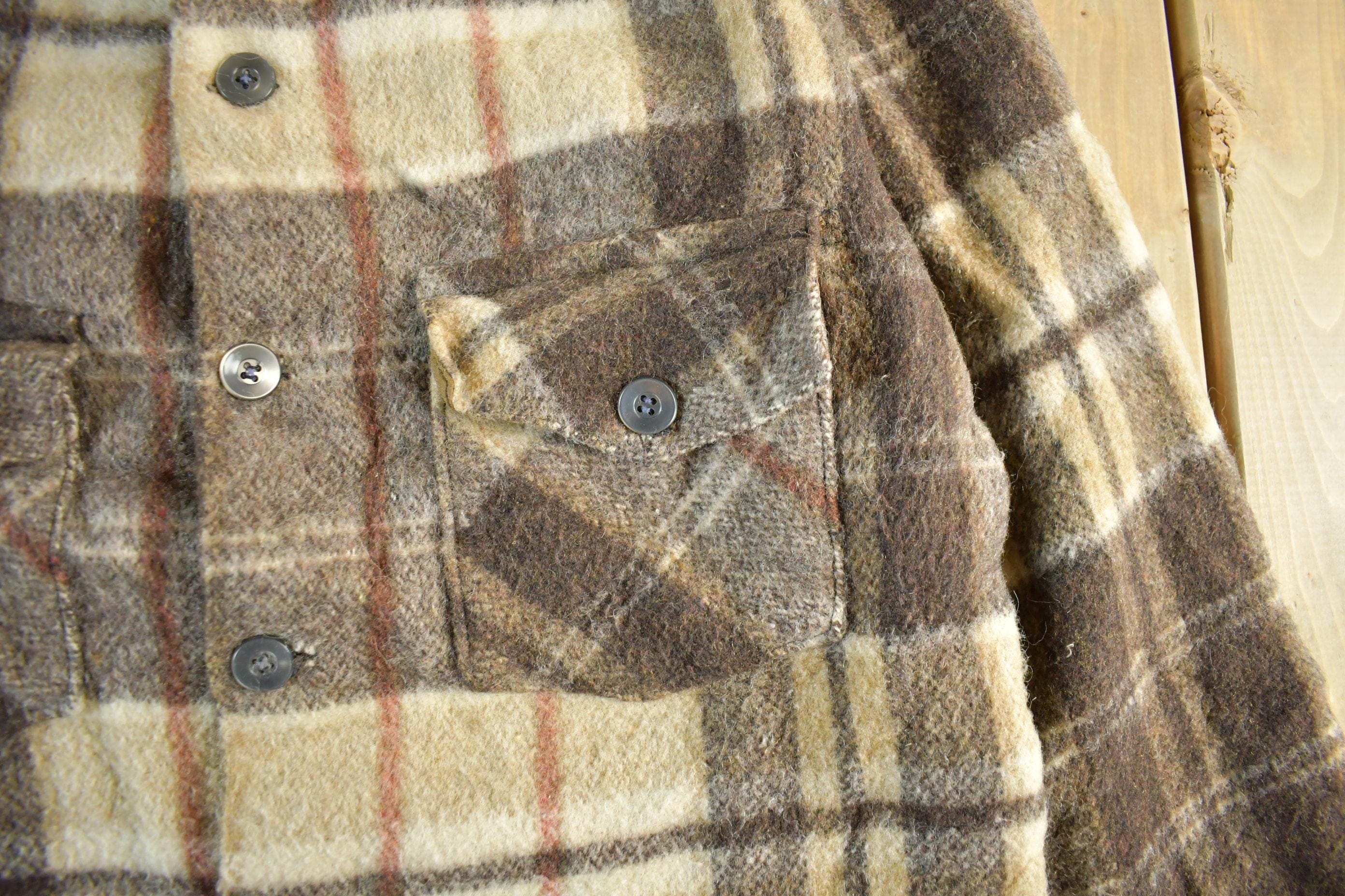 Vintage 1970s Wool Flannel Shirt Jacket Men's S-M / Shacket True Vintage / 70s Plaid Outdoors / Flannel Jacket / Button Up - Image 3