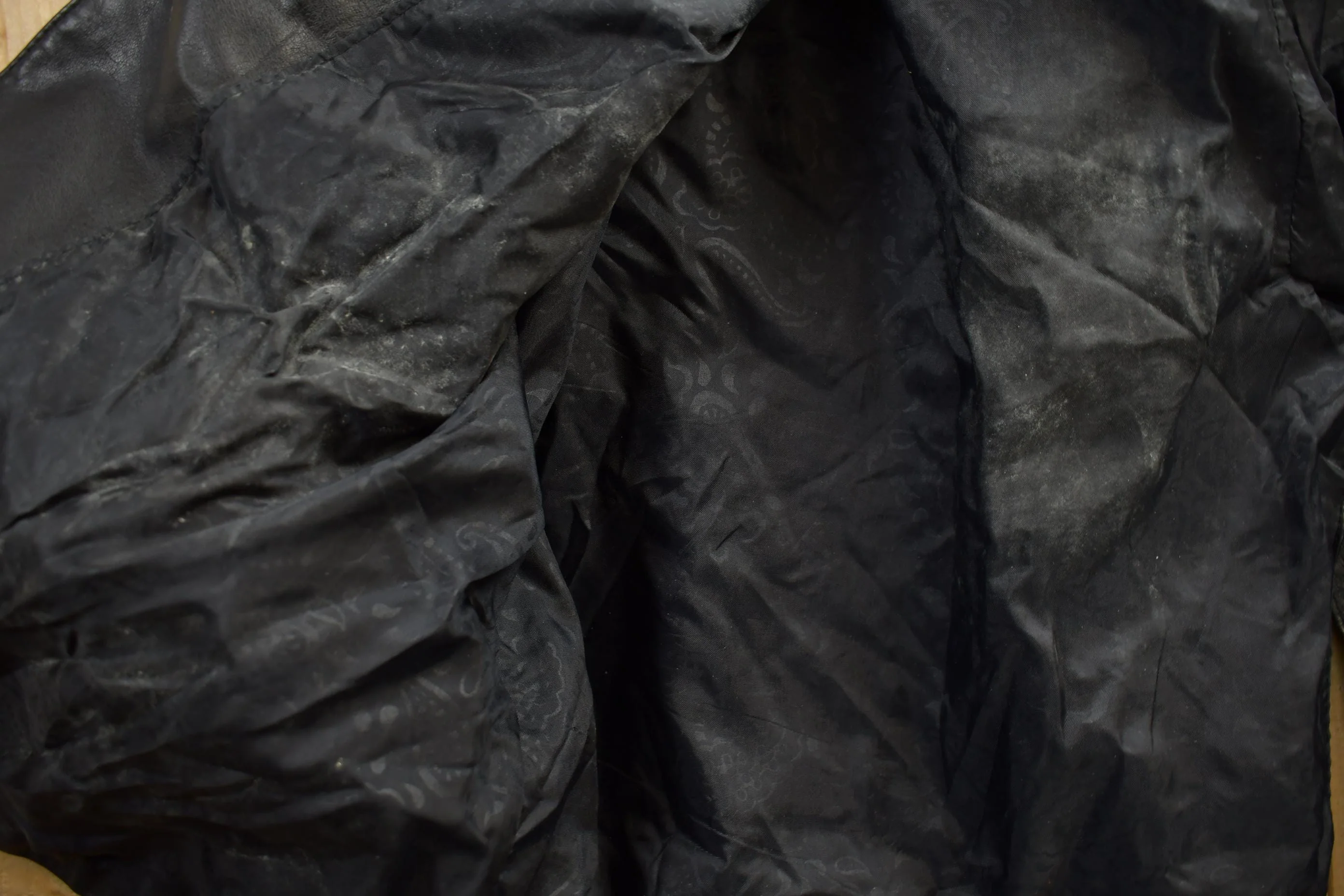 Vintage 1980s Genuine Leather Jacket Men's Medium - Image 5