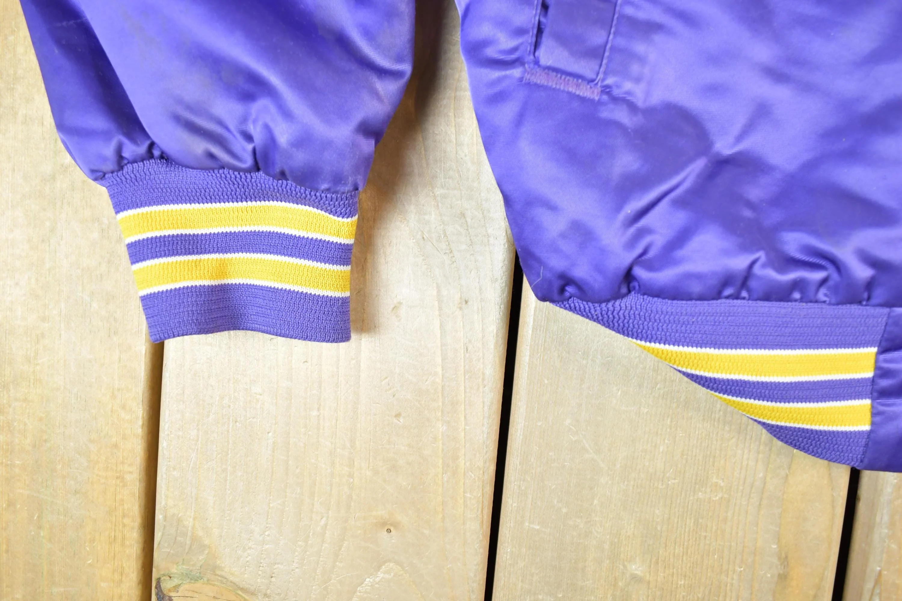 Vintage 1980s Minnesota Vikings Team NFL Football Chalk Line Satin Button Up Bomber Embroidered Puffer Jacket - Image 3