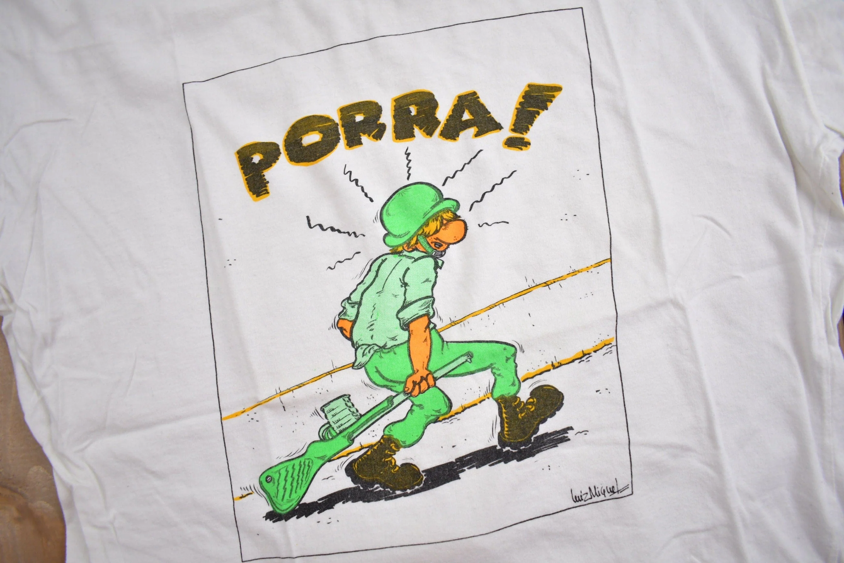 Vintage 1980s Porra Soldier Graphic T Shirt Women's Cropped L - Image 3
