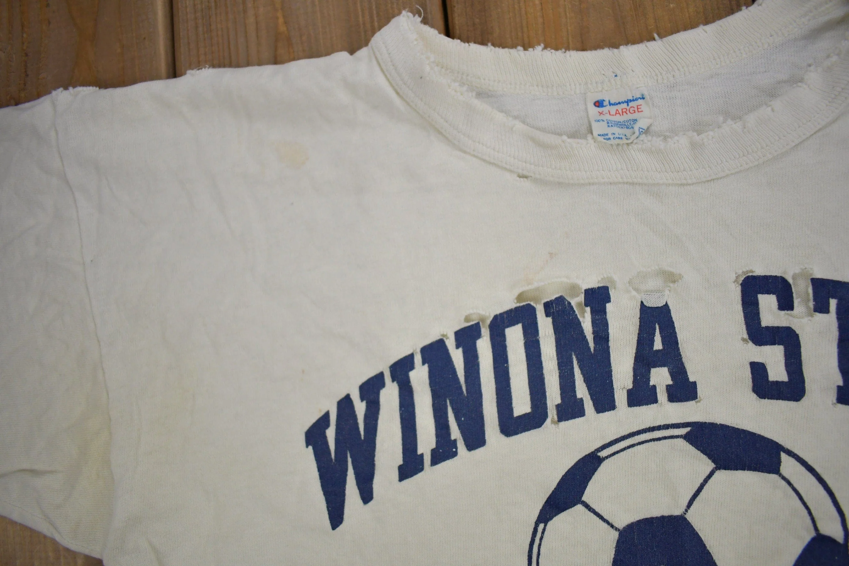 Vintage 1980s Winona State Soccer Collegiate Champion T-Shirt Men's Large - Image 4