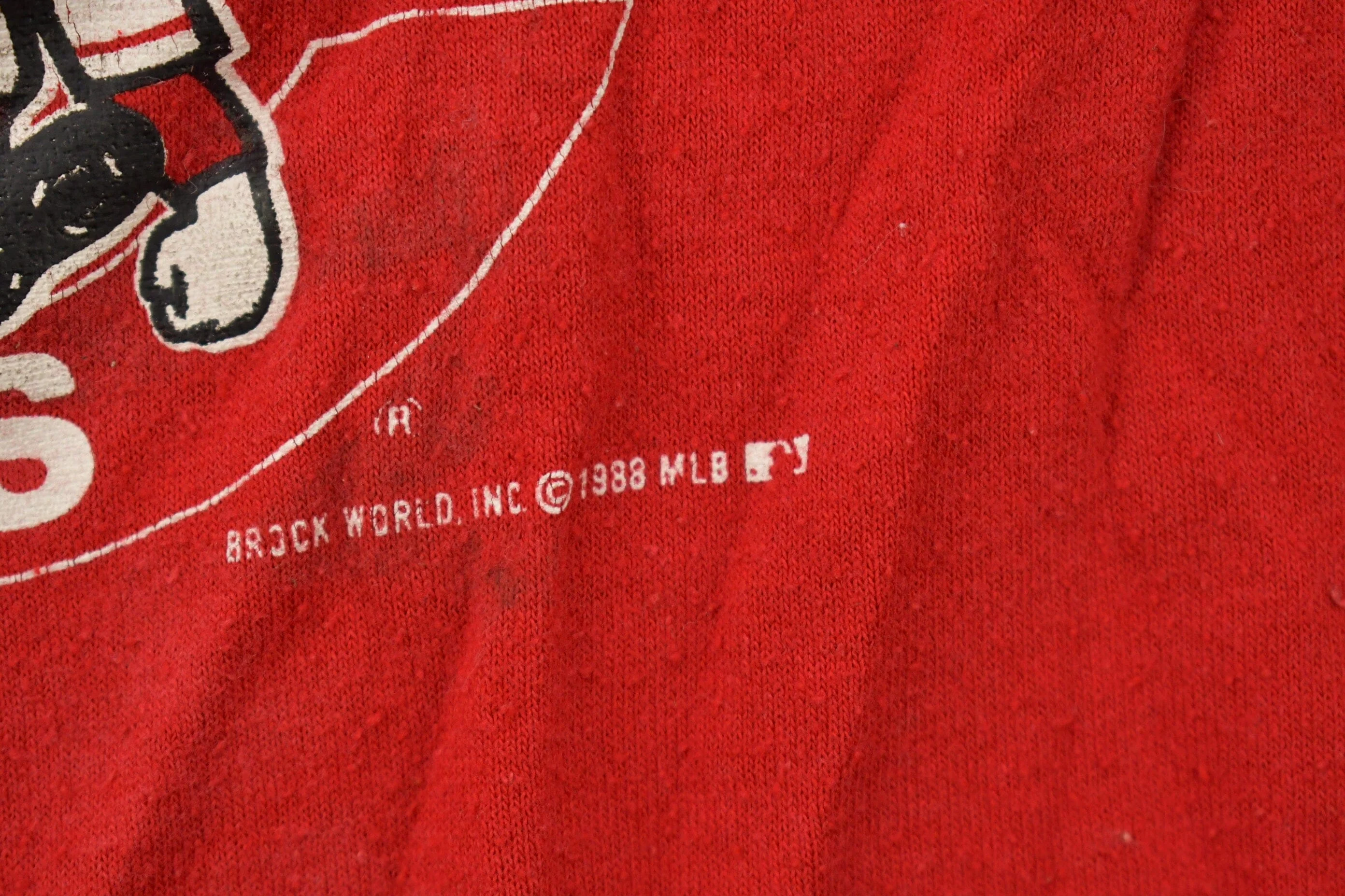 Vintage 1988 Cincinnati Reds MLB Graphic T-Shirt Youth M - Image 4