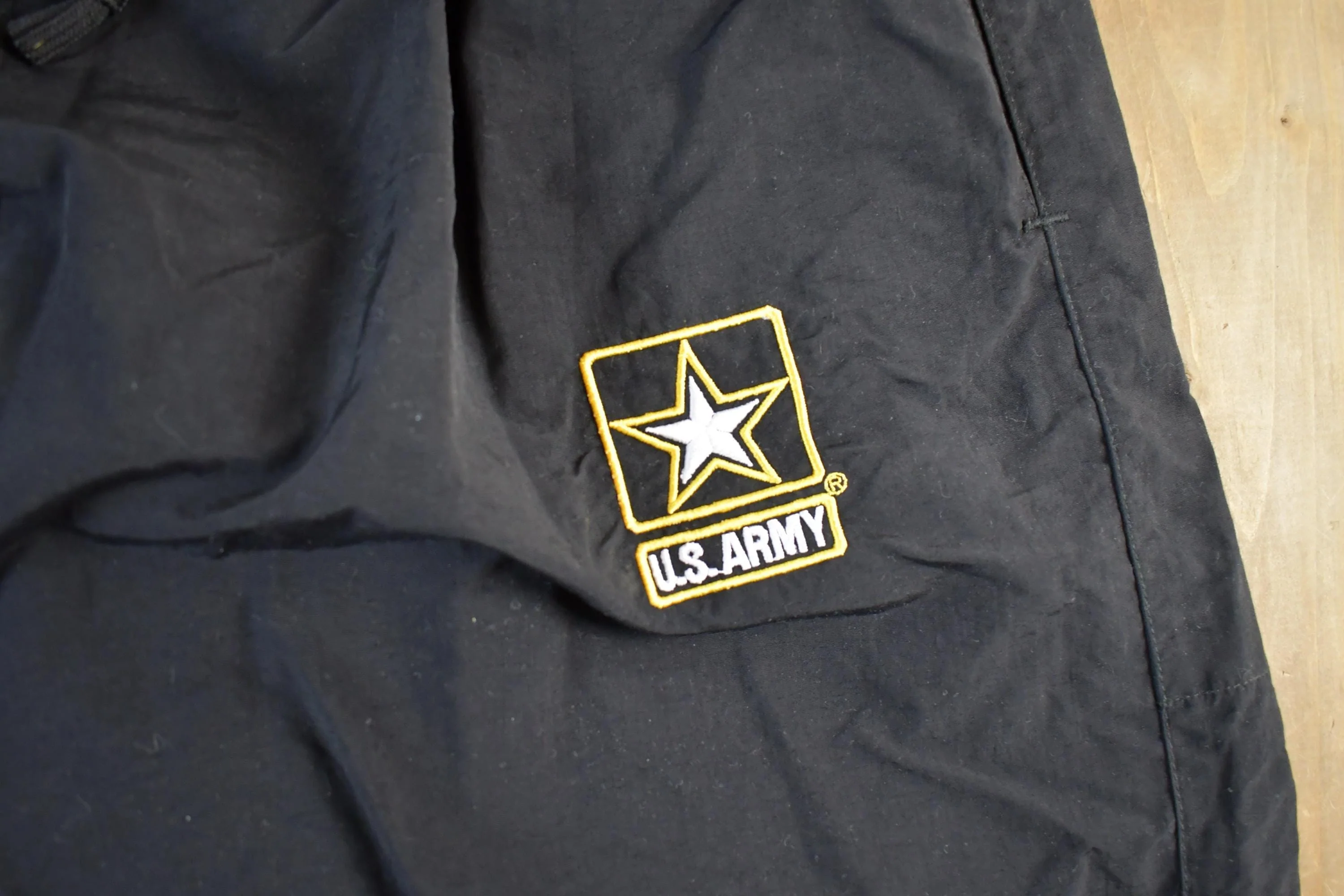 Vintage 1990s Army Track Pants Men's Medium - Image 4