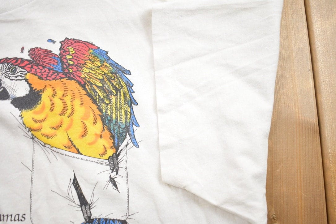 Vintage 1990s Bahamas Parrot Bird Theme Graphic T-Shirt Men's 2XL - Image 4