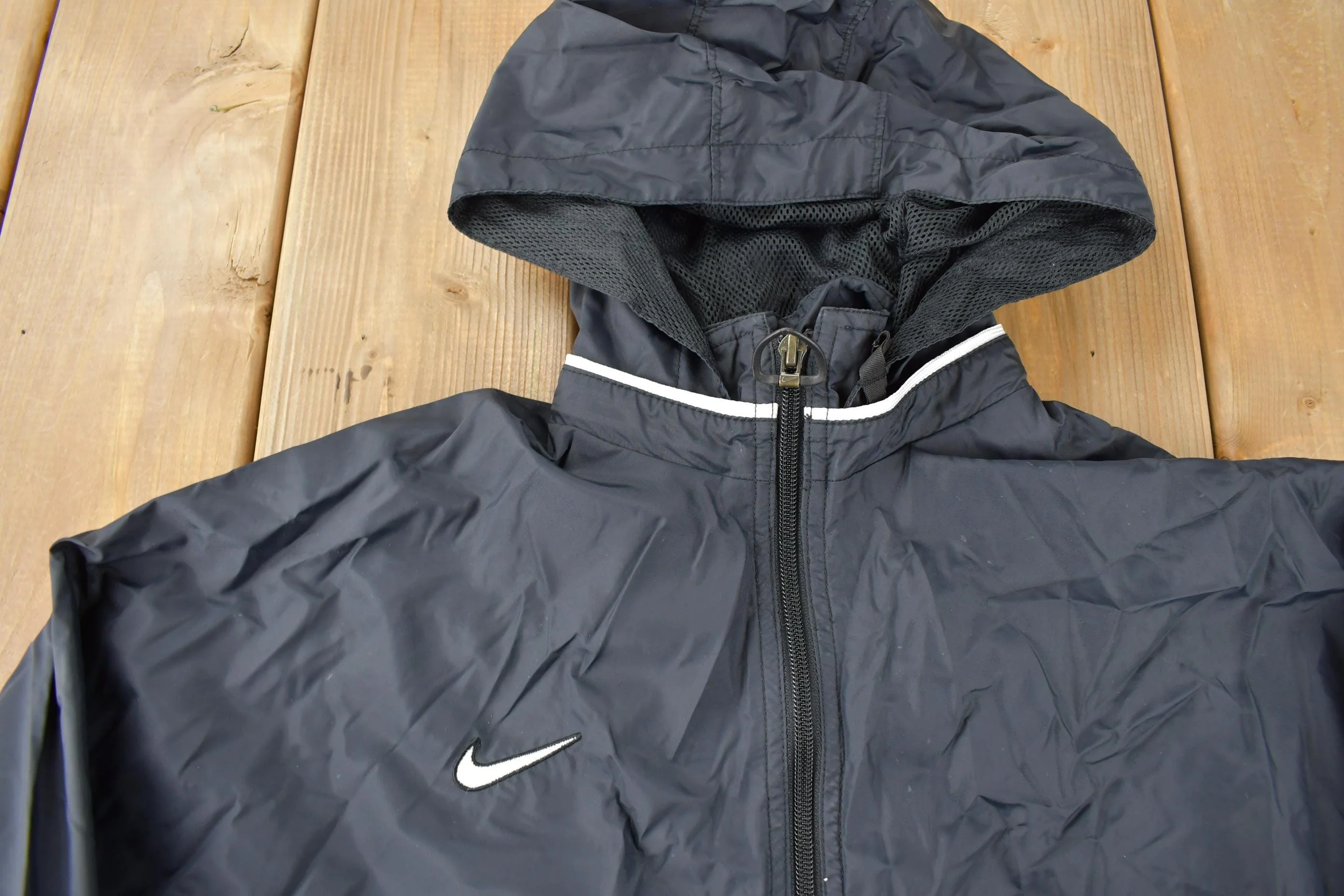 Vintage 1990s Black Nike Mini Swoosh Women's Windbreaker Jacket Size M - Image 3
