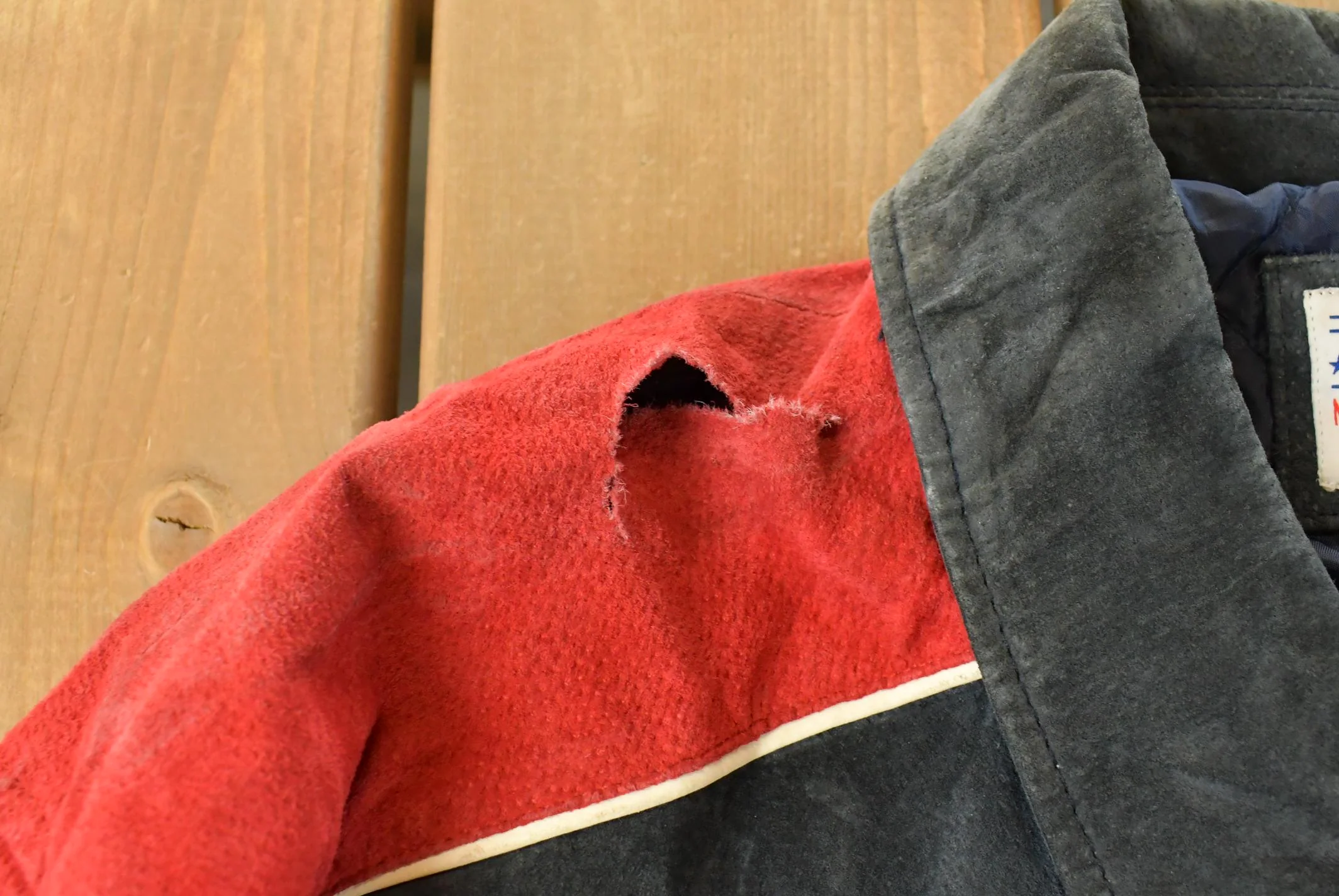 Vintage 1990s Boston Red Sox MLB Leather Suede Jacket Men's 2XL - Image 4