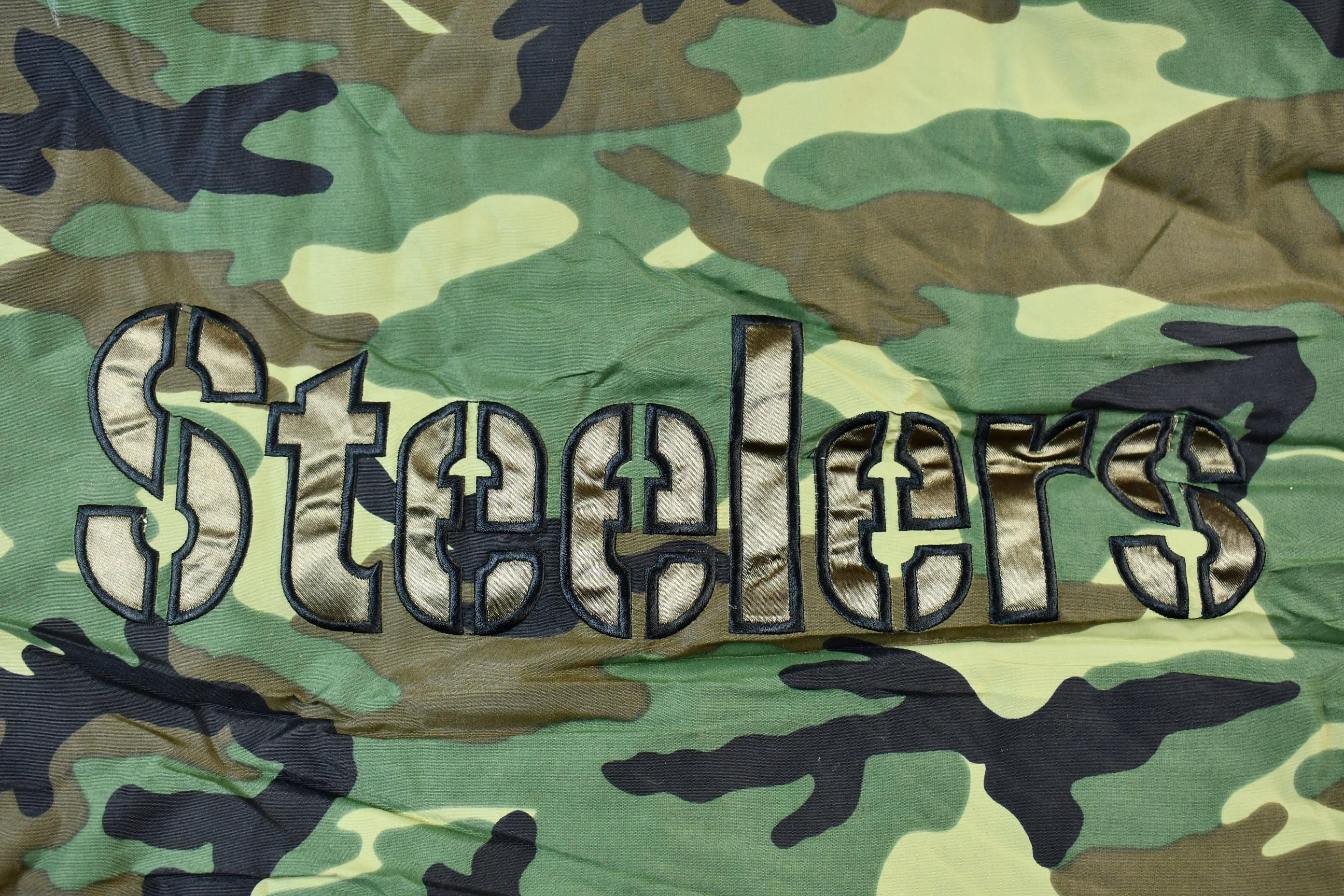 Vintage 1990s Camo Pittsburgh Steelers NFL Football Hooded Puffer Jacket Men's 3XL - Image 5