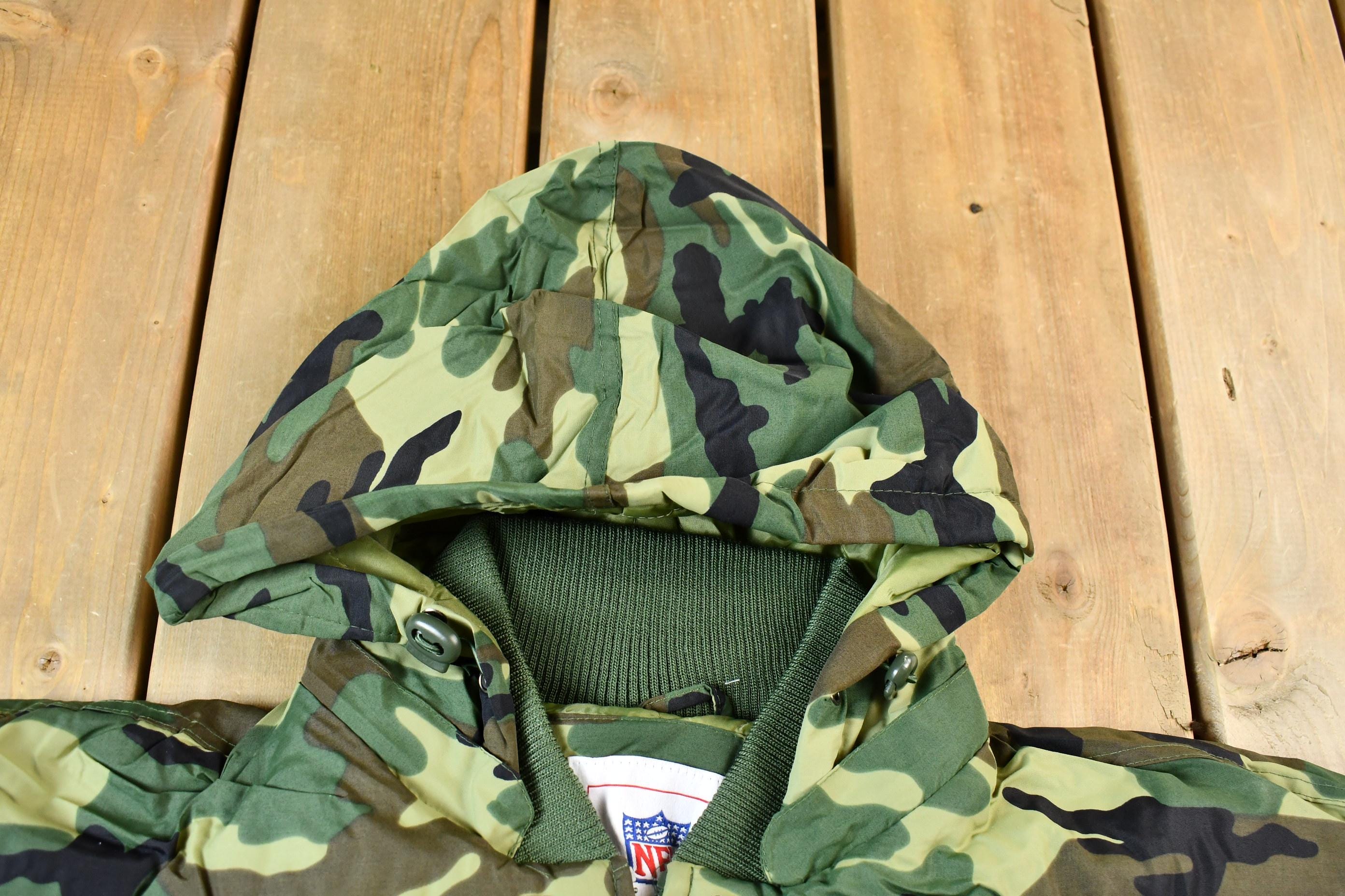 Vintage 1990s Camo Raiders NFL Football Hooded Puffer Jacket Men's 3XL - Image 5