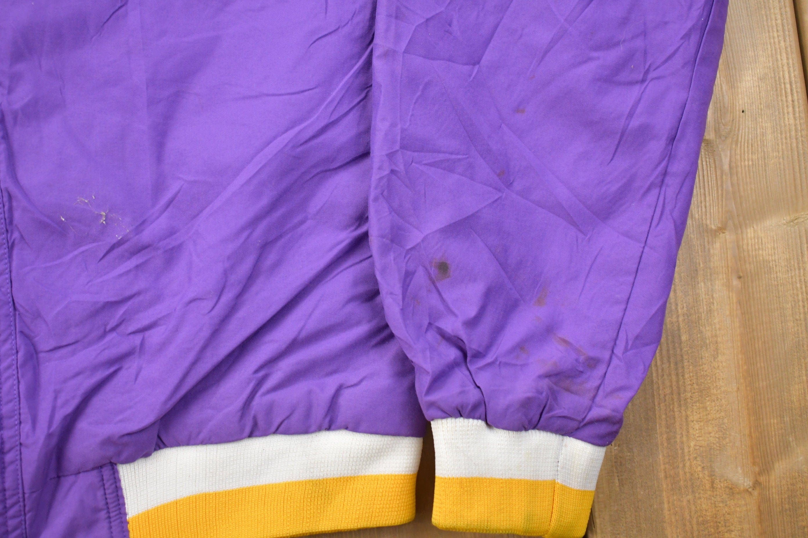Vintage 1990s Champion Los Angeles Lakers NBA Bomber Jacket Men's S - Image 4