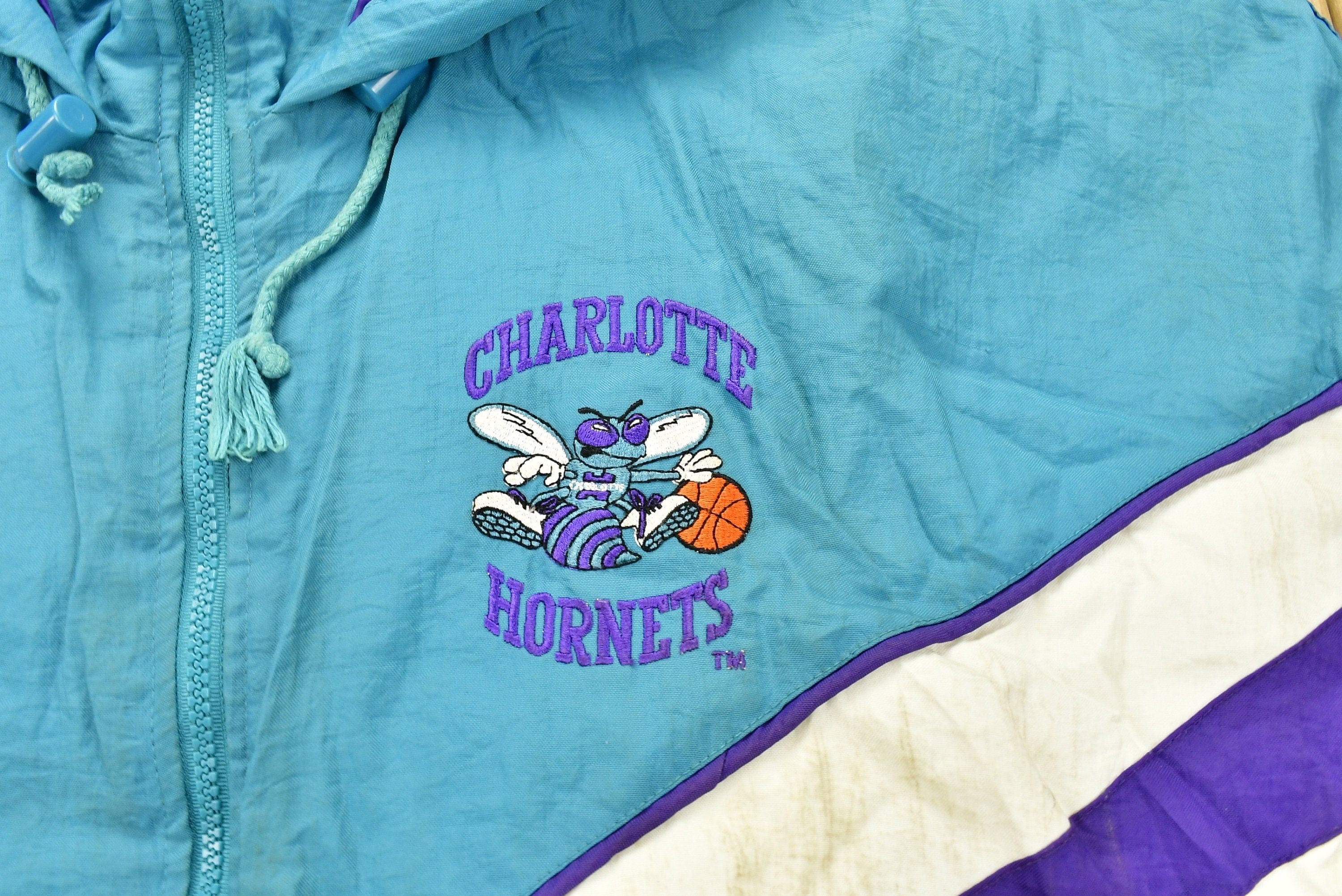 Vintage 1990s Charlotte Hornets NBA Distressed Anorak Puffer Jacket Men's XL - Image 4