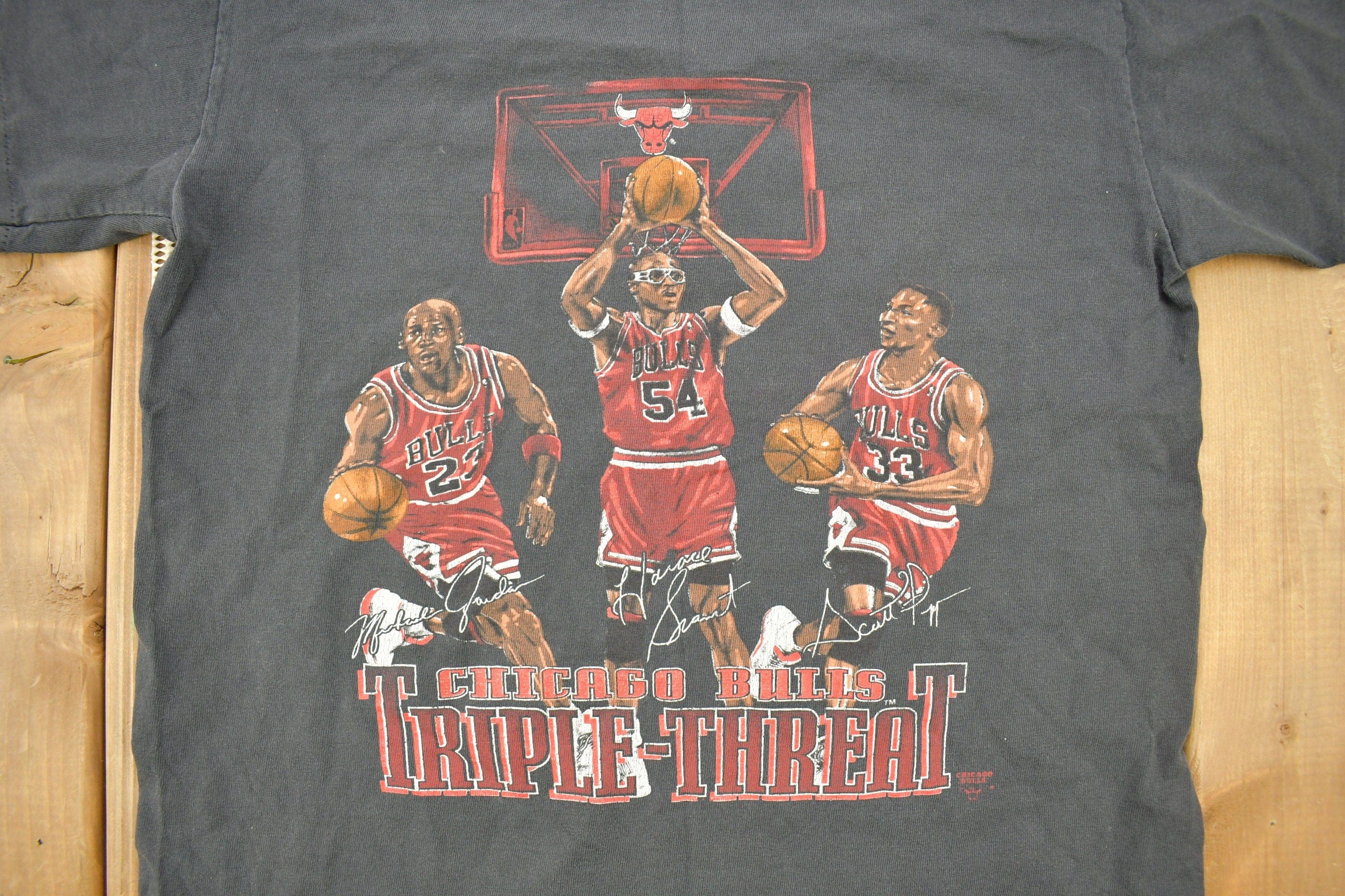 Vintage 1990s Chicago Bulls NBA Triple Threat Jordan Rodman Pippen Graphic T-Shirt Youth M - Image 3