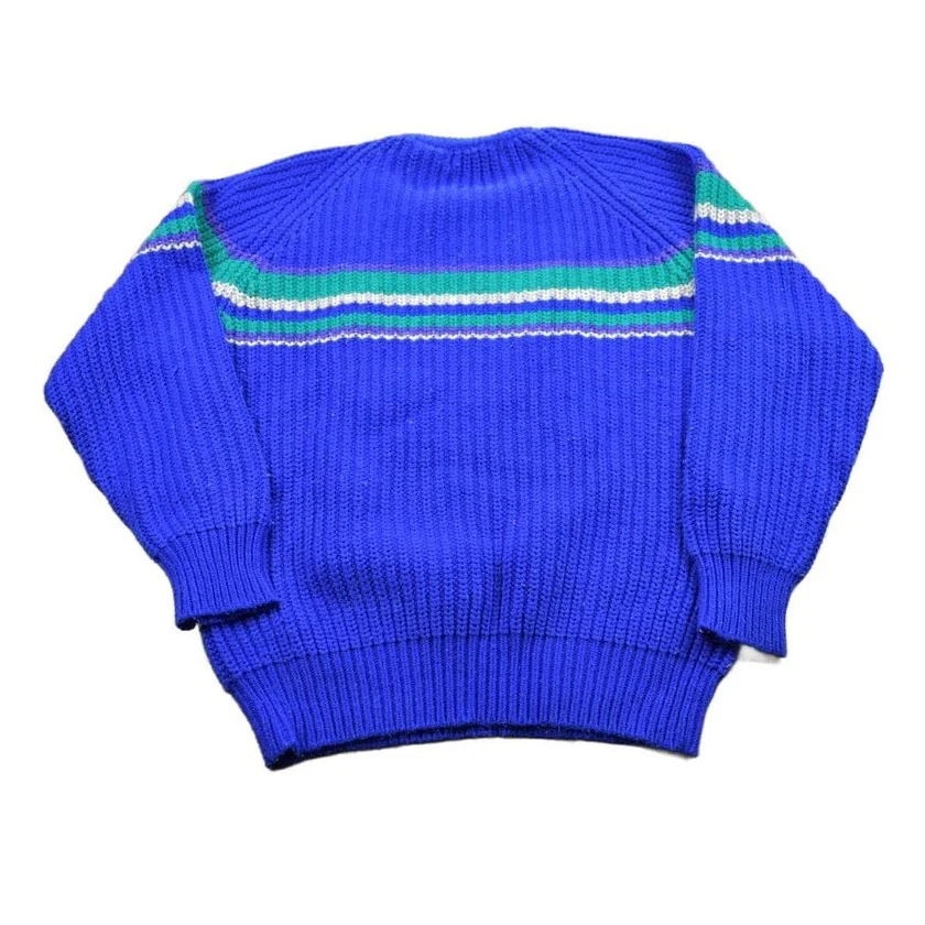 Vintage 1990s Club Europe Knitted Crewneck Sweater Men's Medium - Image 2