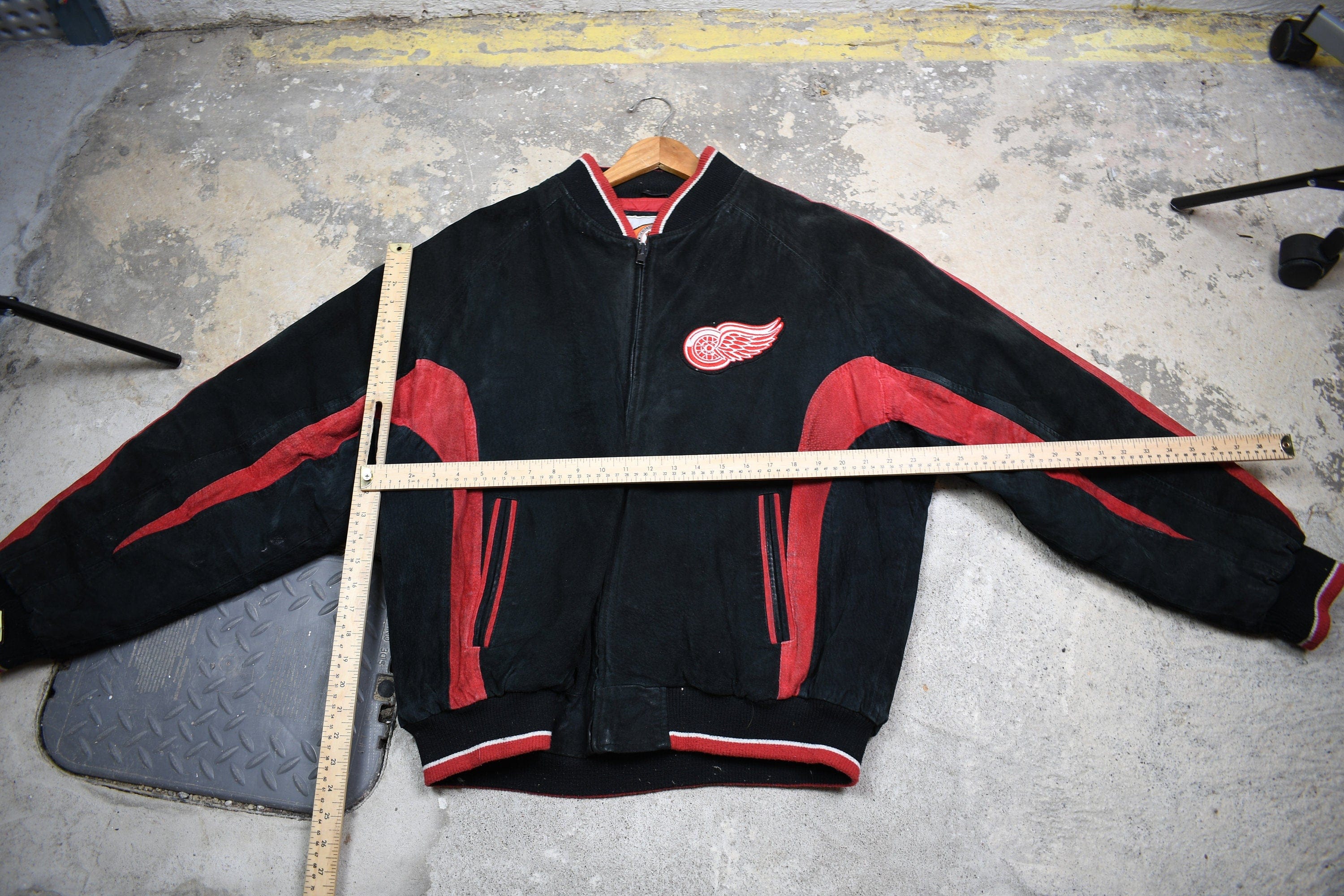 Vintage 1990s Detroit Red Wings NHL 90s Bomber Jacket Men's Large - Image 5