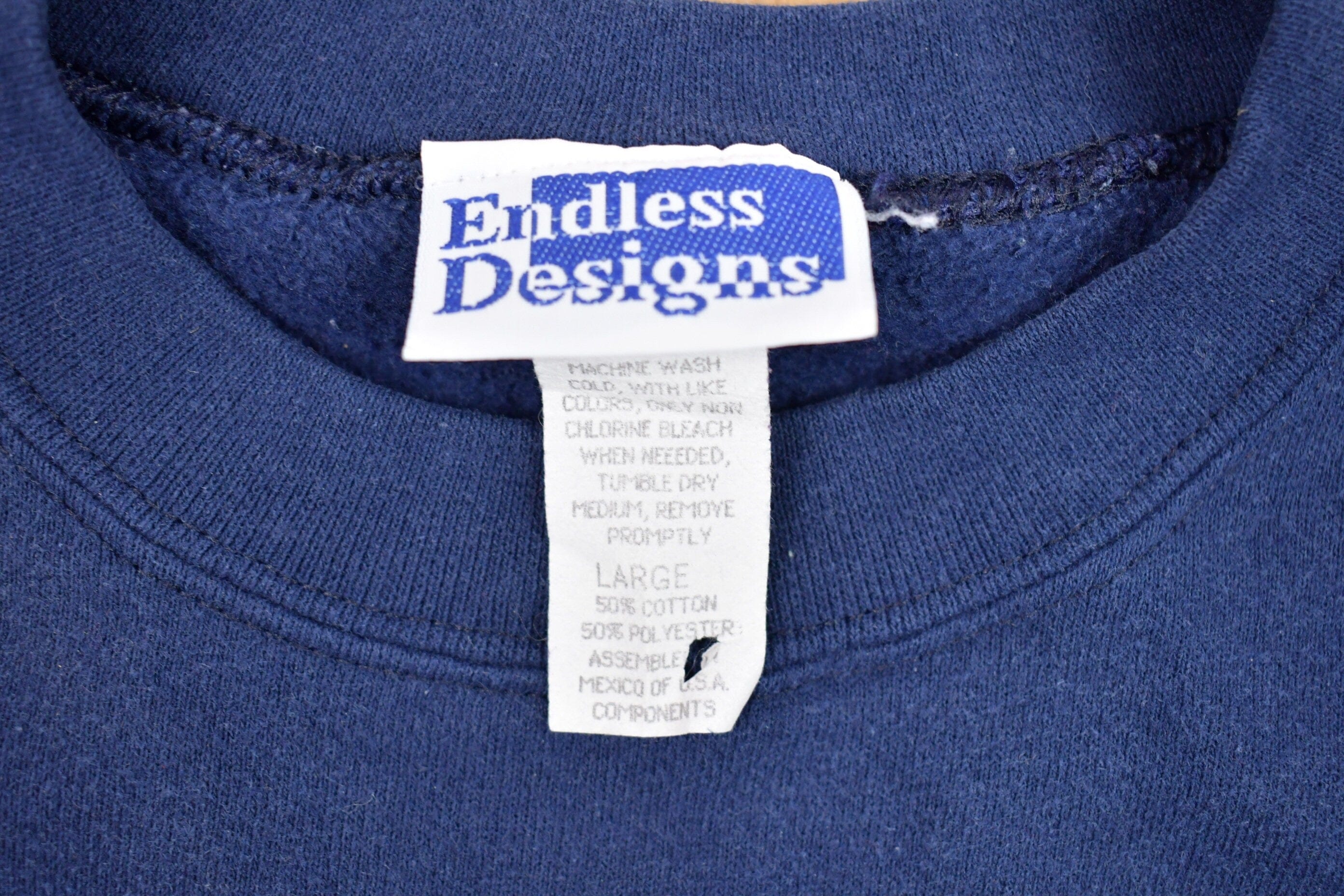 Vintage 1990s Endless Designs Winter Animals Crewneck Sweatshirt Men's Large - Image 3