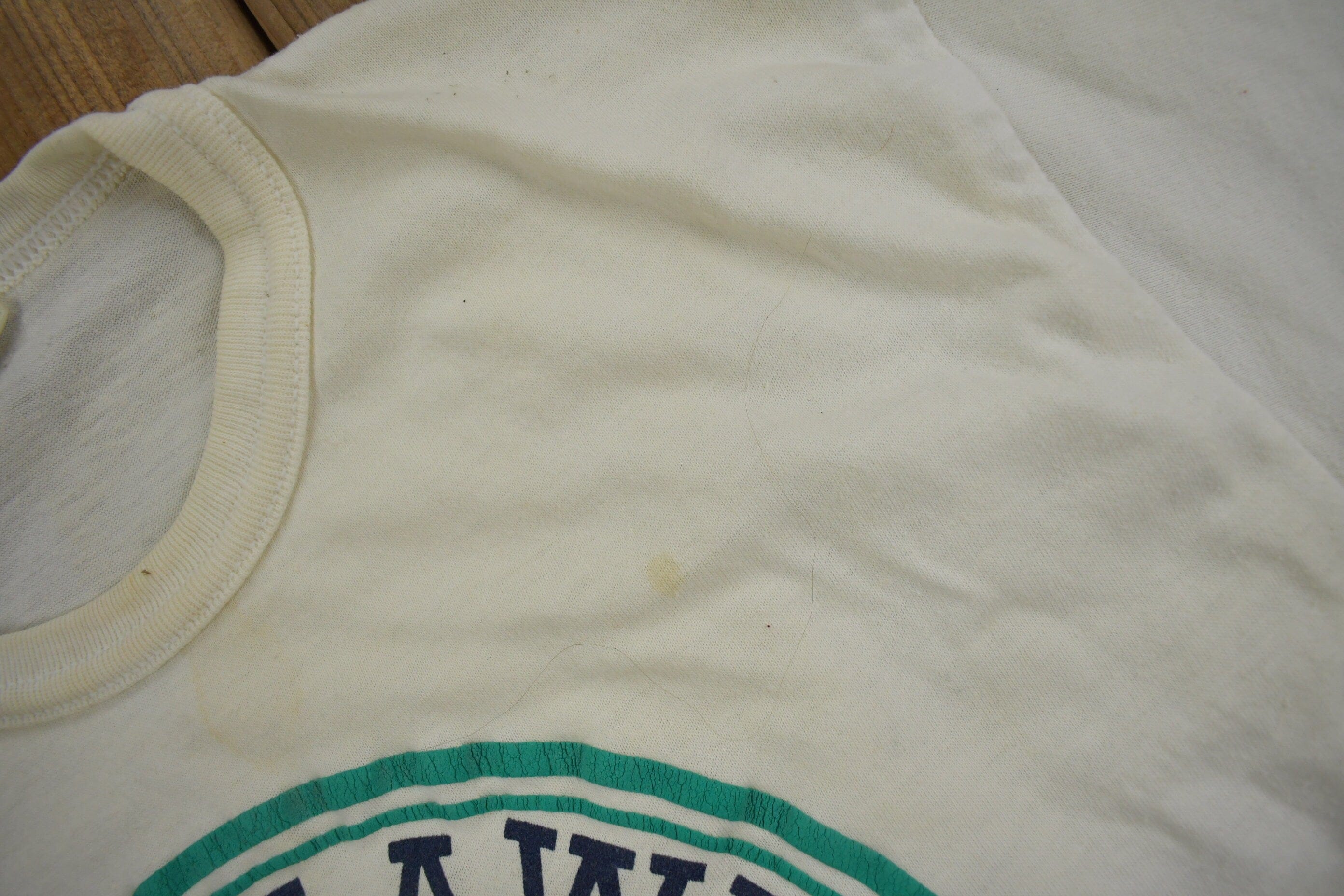 Vintage 1990s Fanshawe London Collegiate T-Shirt Men's S - Image 5