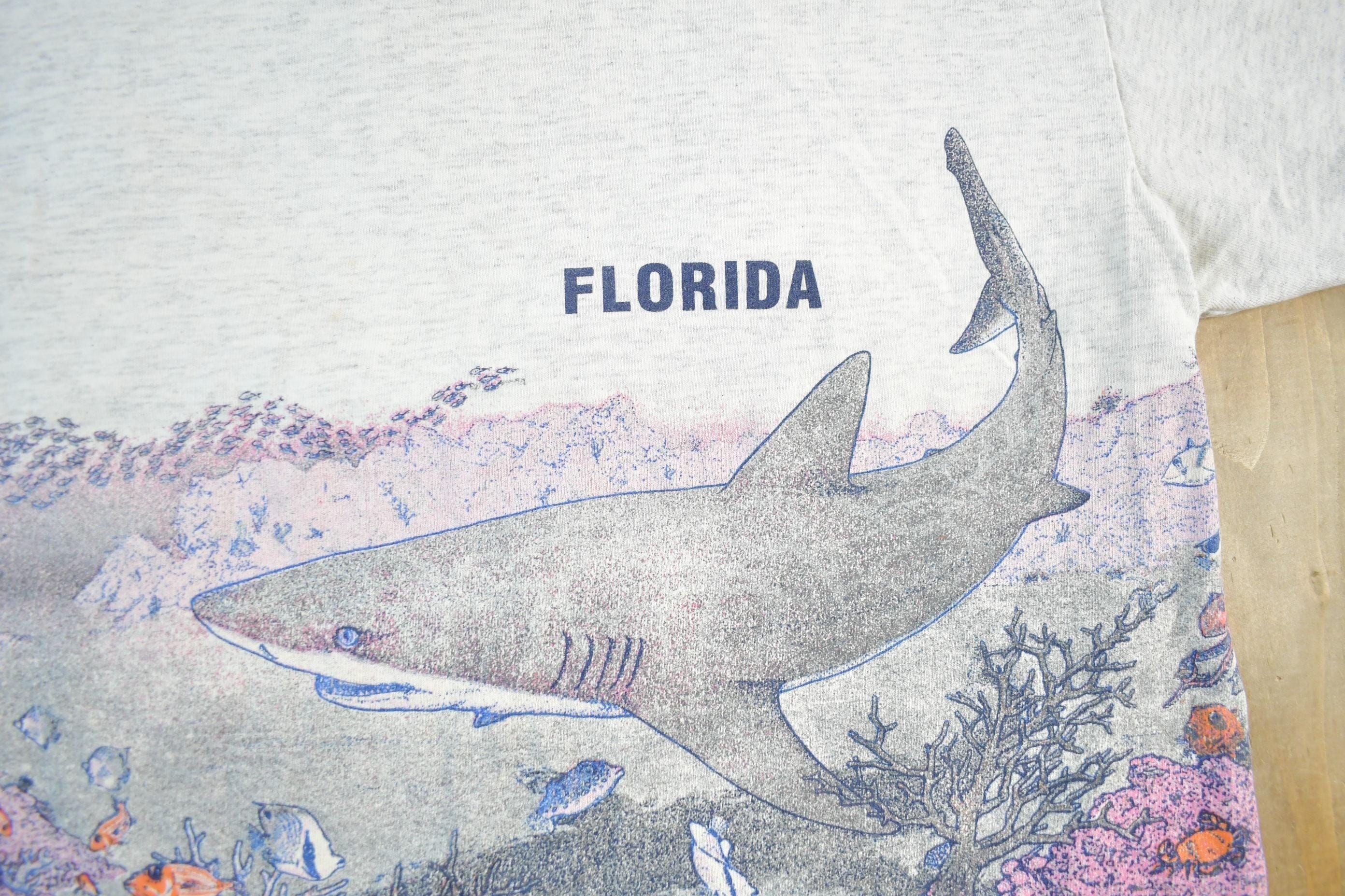 Vintage 1990s Florida Dolphins Wrap Around Graphic T-Shirt Men's Large - Image 4