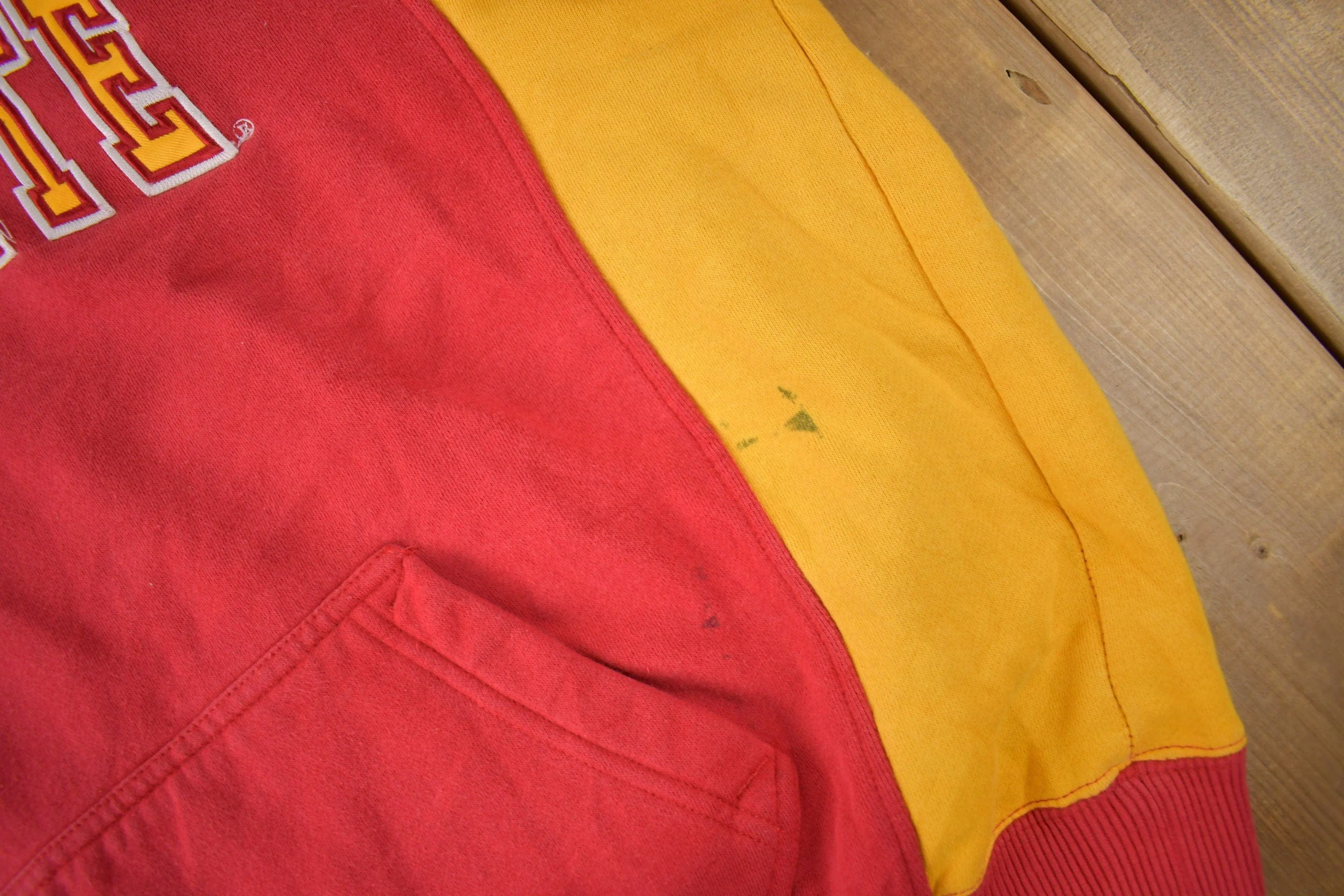 Vintage 1990s Iowa State University Cyclones Collegiate Embroidered Hoodie Men's Large - Image 4