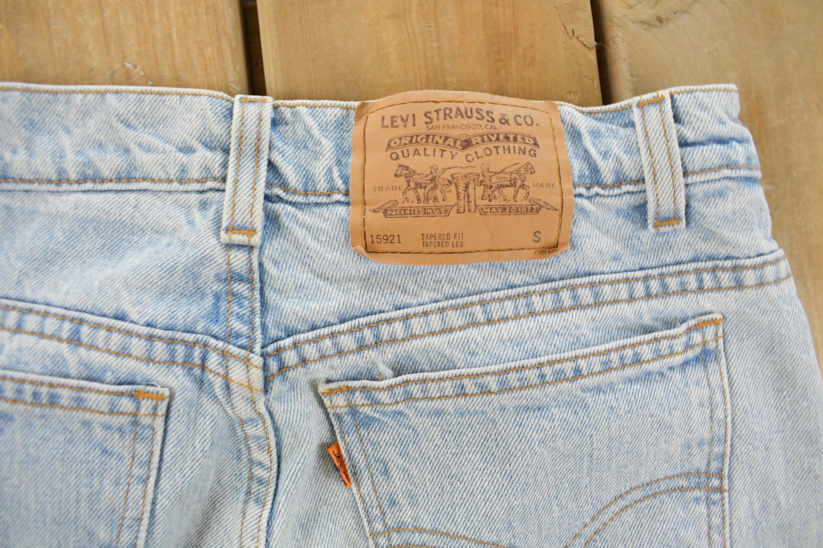 Vintage 1990s Levi's 921 Tapered Fit Denim Jeans Women's 32 x 29 - Image 5