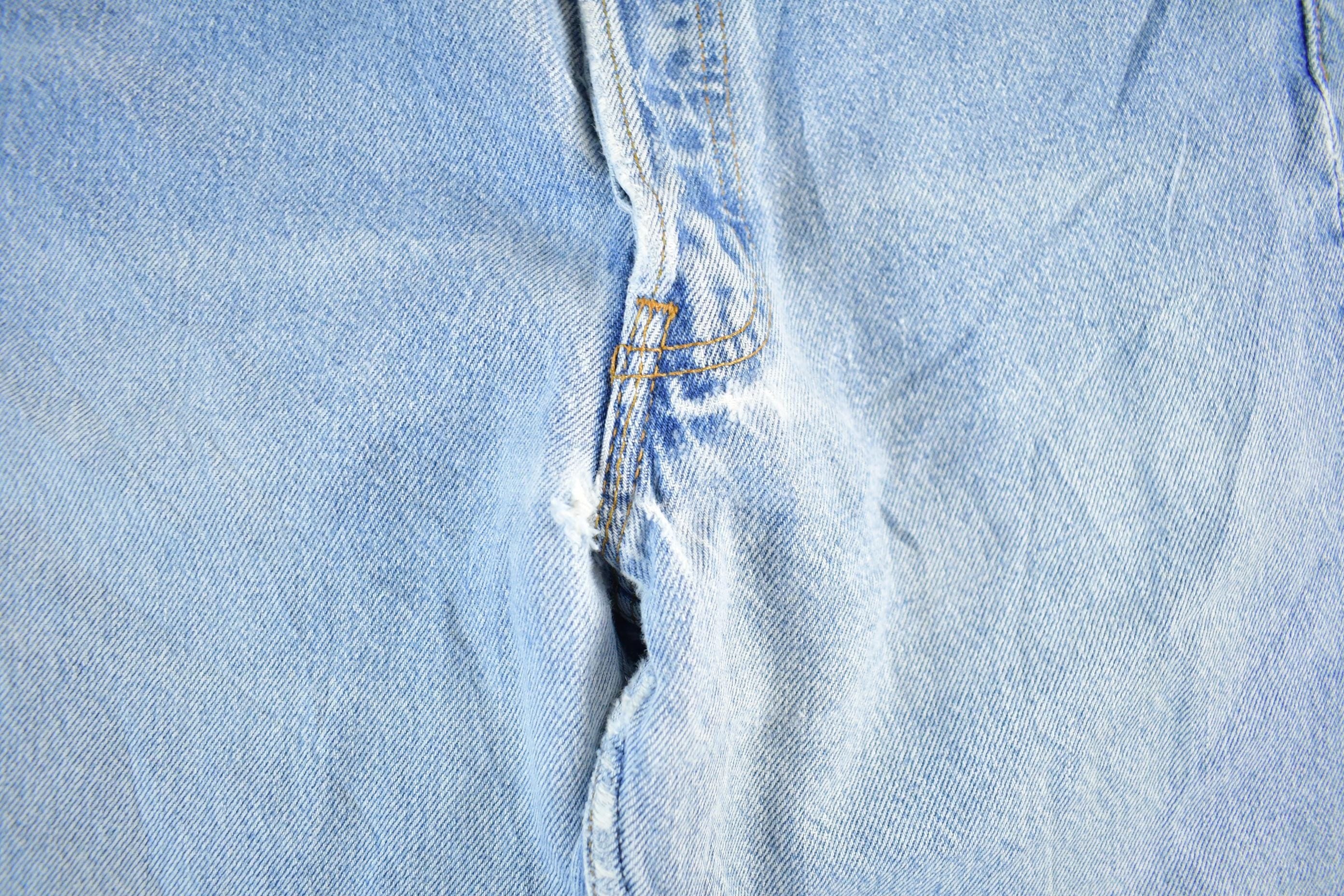 Vintage 1990s Levi's Denim Jeans Men's 28 x 27 - Image 4