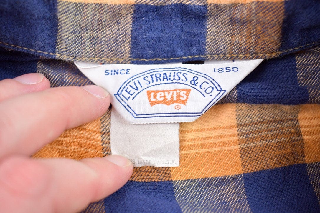 Vintage 1990s Levi's Plaid Flannel Button Up Shirt Men's 2XS - Image 3
