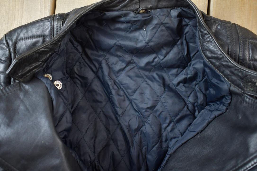 Vintage 1990s Motorcycle Leather Heavy Padded Biker Jacket Made In USA - Image 5