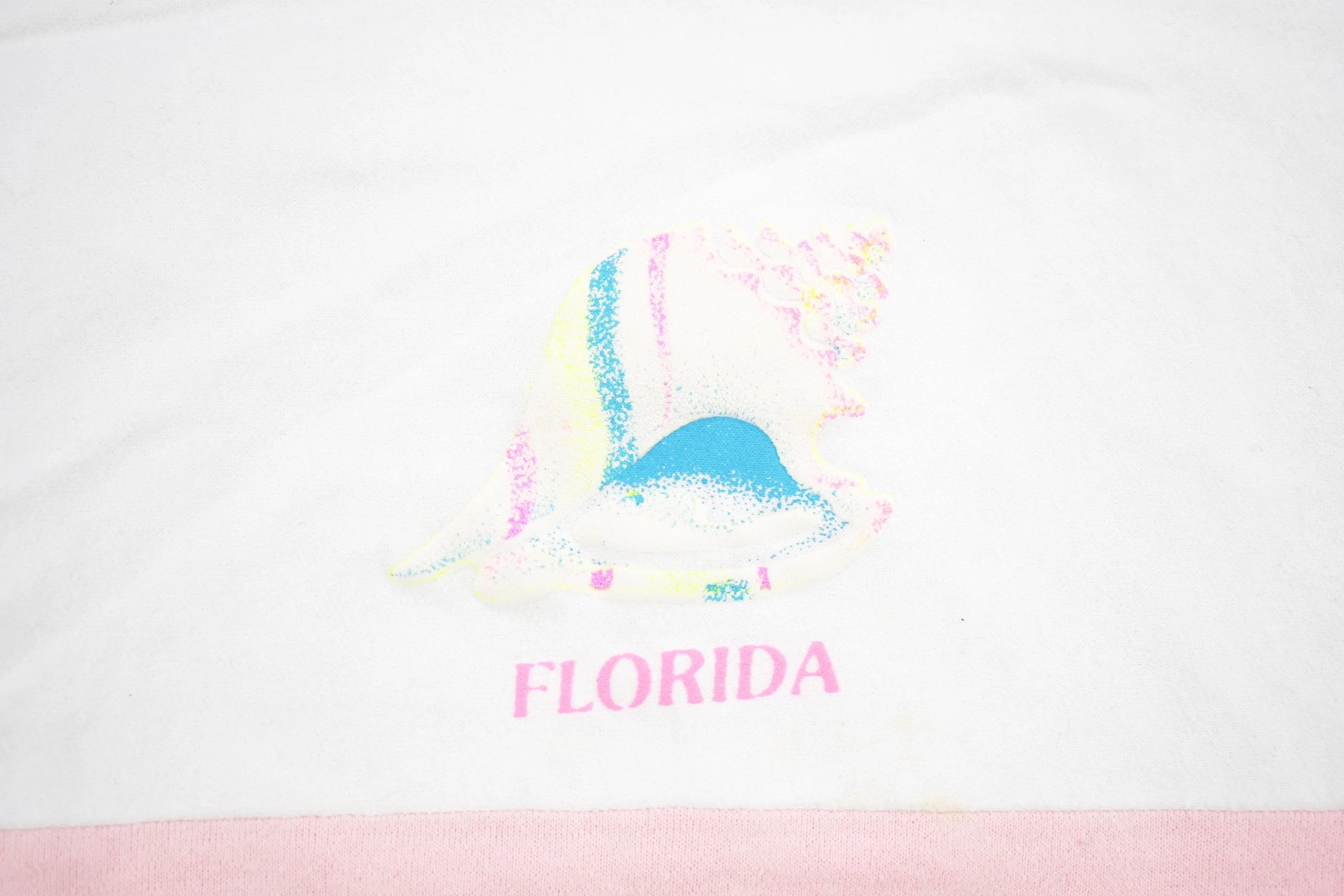 Vintage 1990s Pastel Florida Crewneck Short Sleeve Sweatshirt Men's Small - Image 4