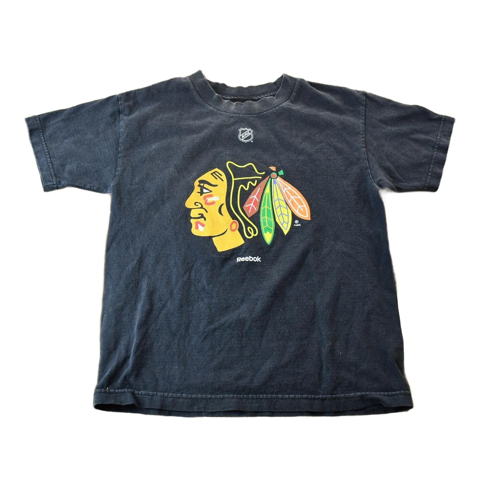 Vintage 1990s Reebok Chicago Blackhawks NHL Hockey Logo Graphic T-Shirt Youth M