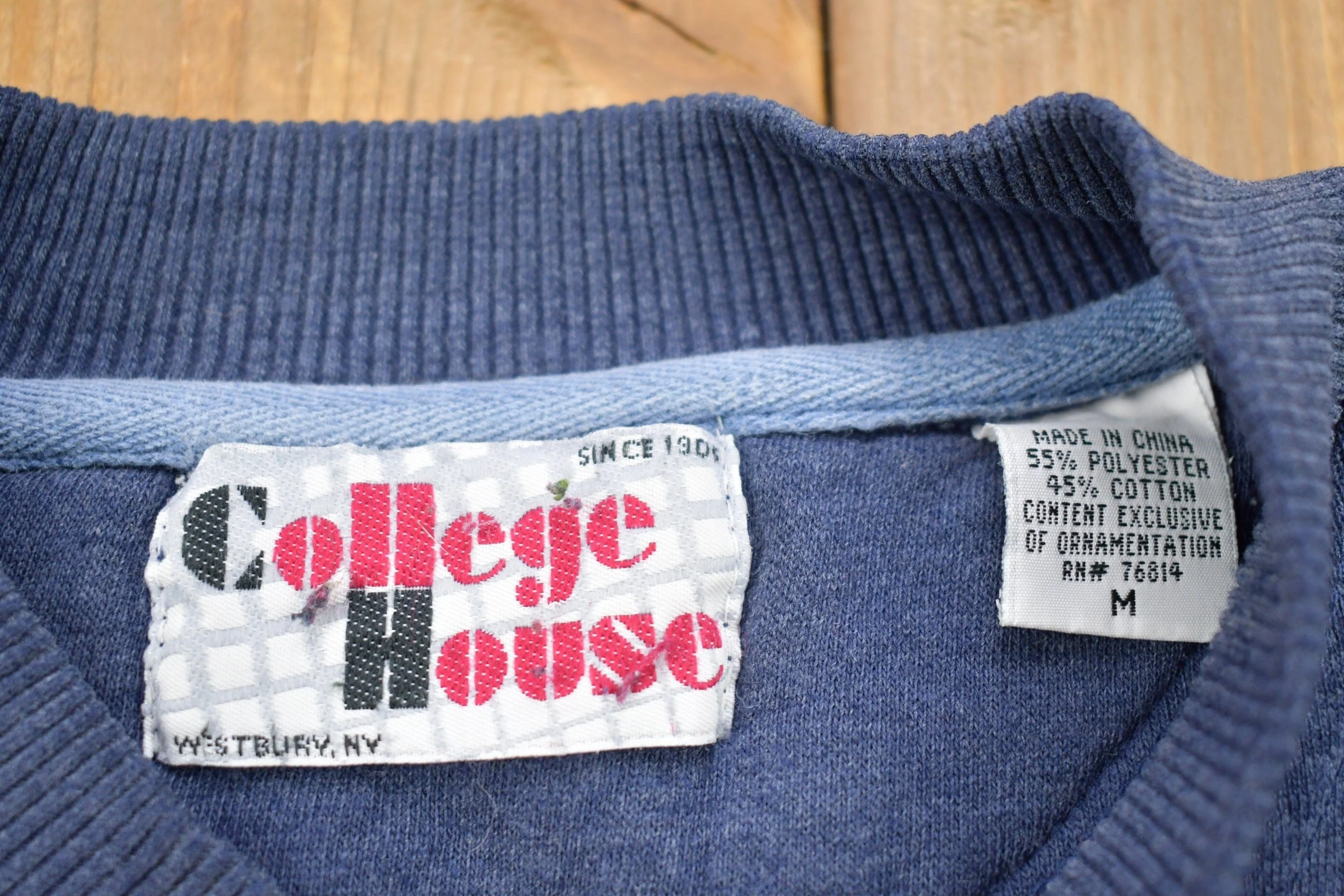 Vintage 1990s Rib Mountain Wisconsin Skiing Crewneck Sweatshirt Men's Medium - Image 7