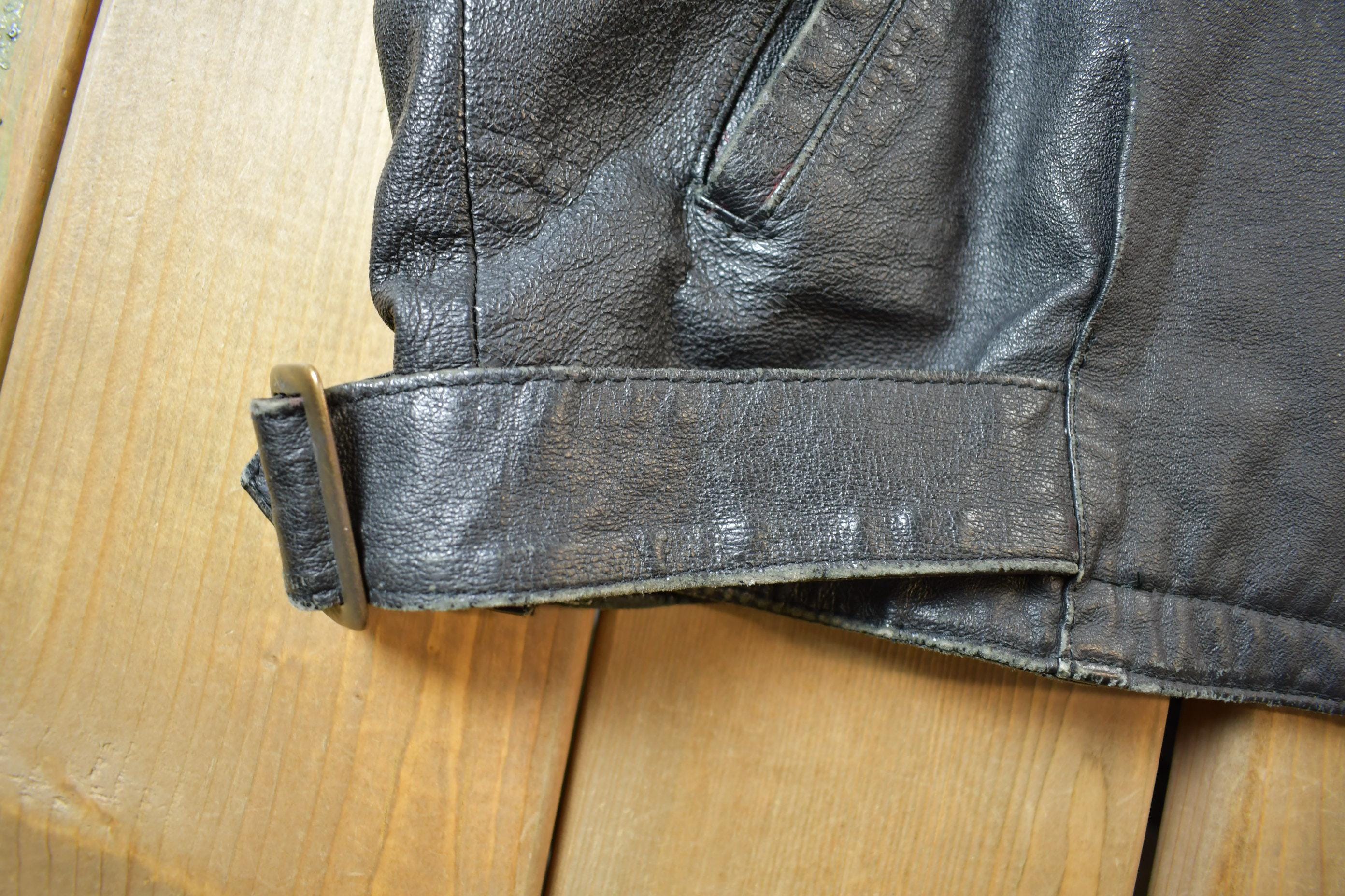 Vintage 1990s Starter NBA Chicago Bulls Leather Jacket - Image 5