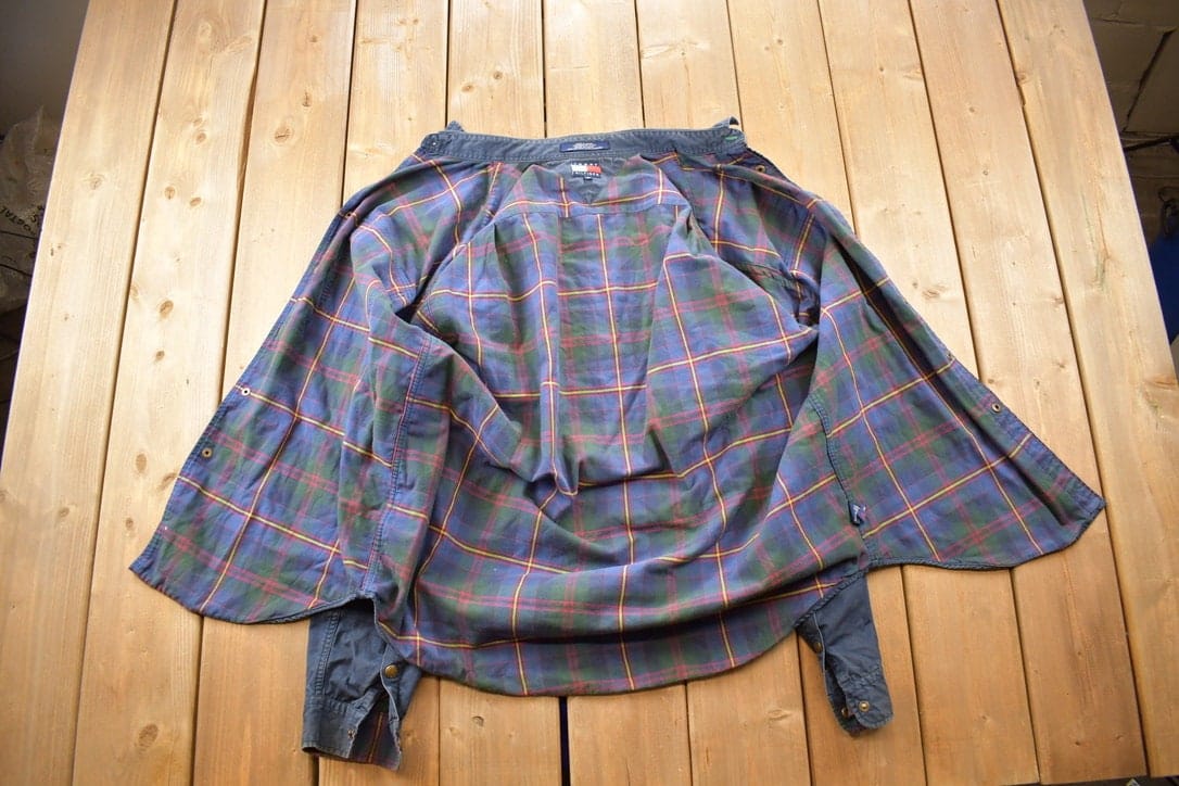 Vintage 1990s Tommy Hilfiger Button Up Shirt Men's Large - Image 5