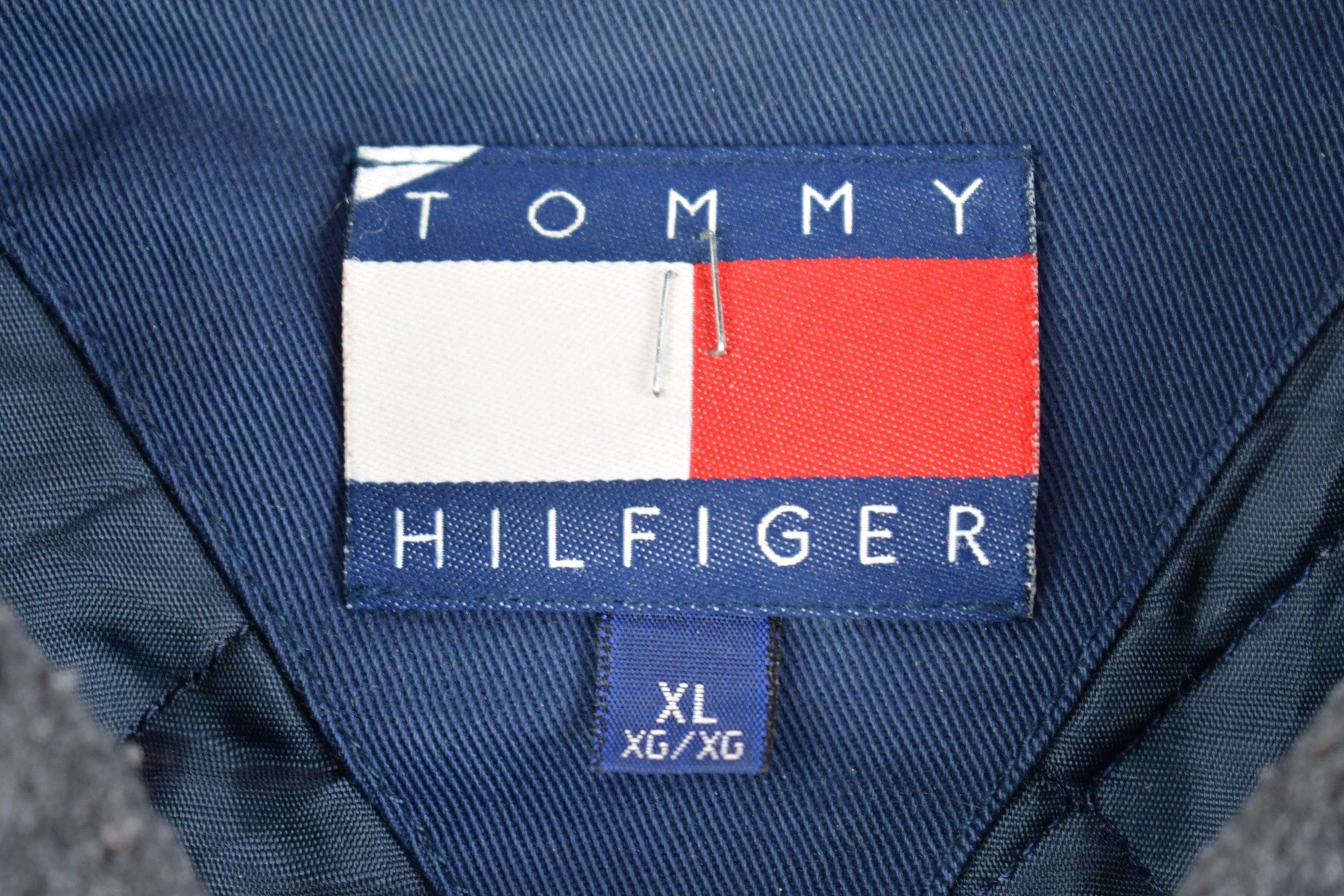 Vintage 1990s Tommy Hilfiger Embroidered Fleece Jacket Men's XL - Image 4