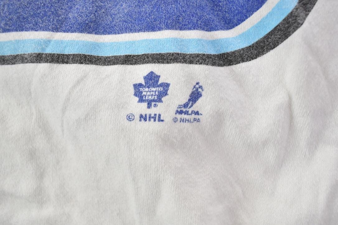 Vintage 1990s Toronto Maple Leafs Mogilny 89 NHL Graphic T-Shirt Men's Large - Image 5