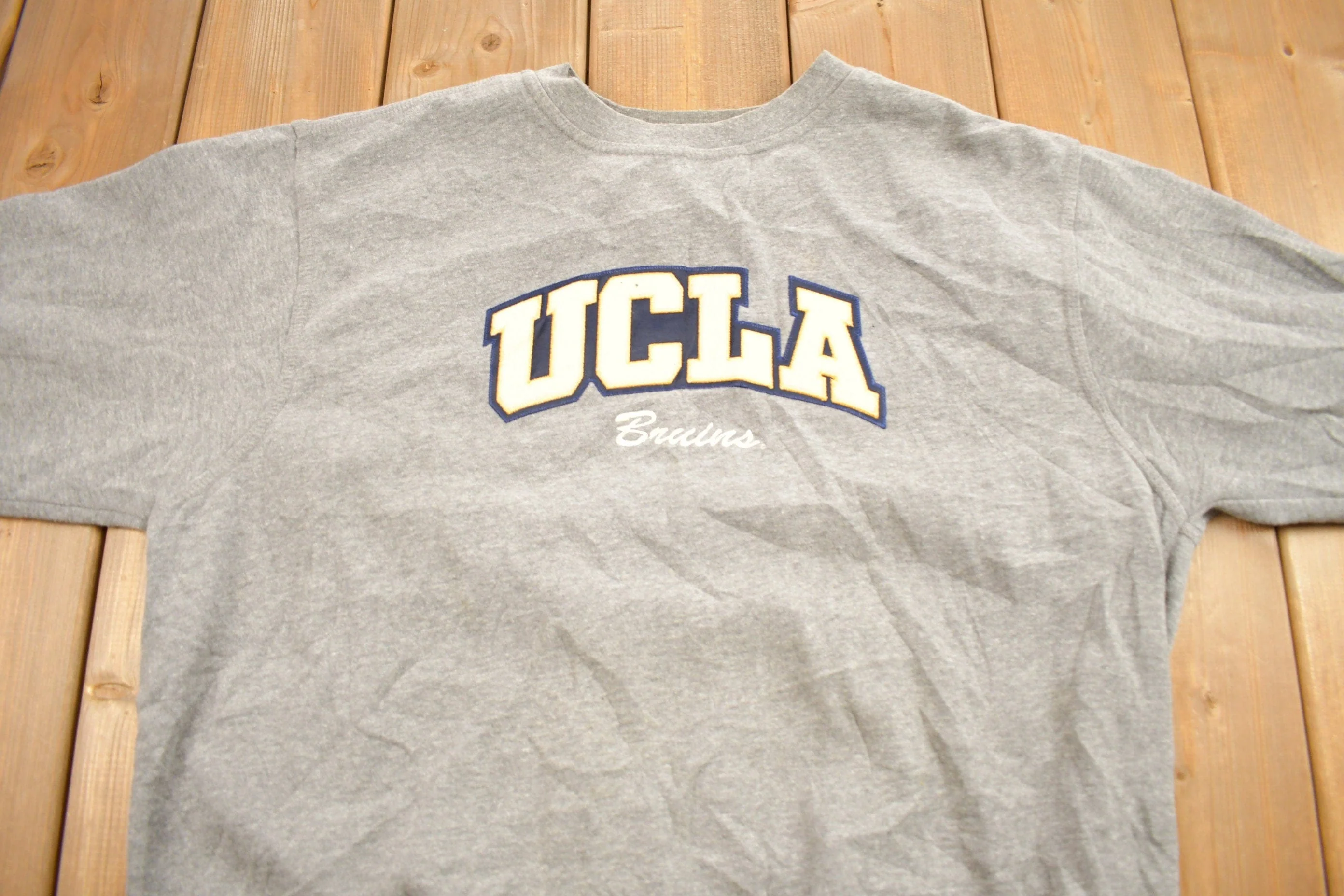 Vintage 1990s UCLA Bruins Embroidered Crewneck Men's XL - Image 3