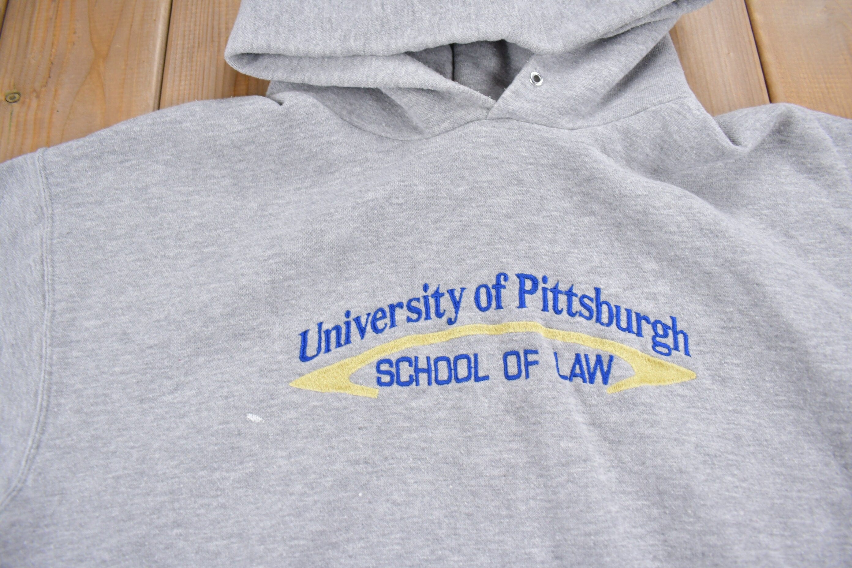 Vintage 1990s University Of Pittsburgh School Of Law Collegiate Hoodie Men's Medium - Image 3
