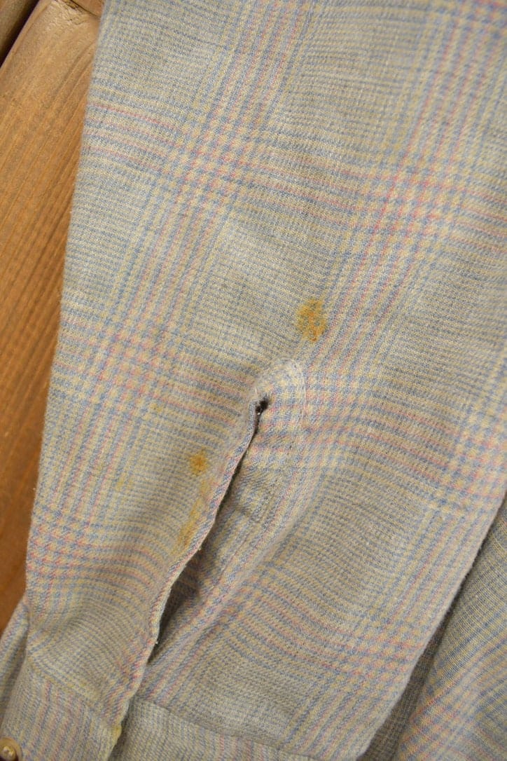 Vintage 1990s Van Heusen Striped Button Up Shirt Men's Medium - Image 4
