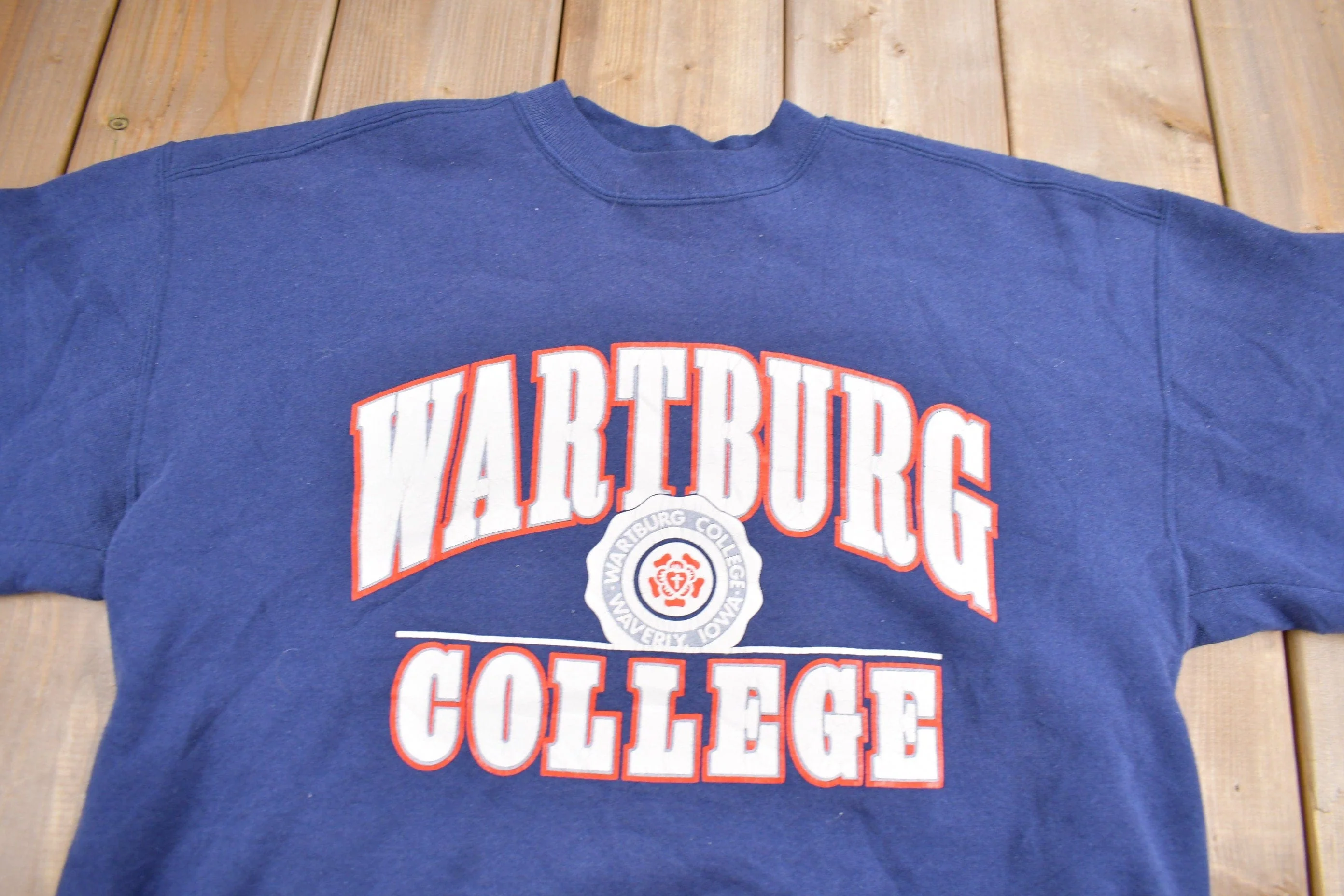 Vintage 1990s Wartburg College Collegiate Crewneck Men's Large - Image 3