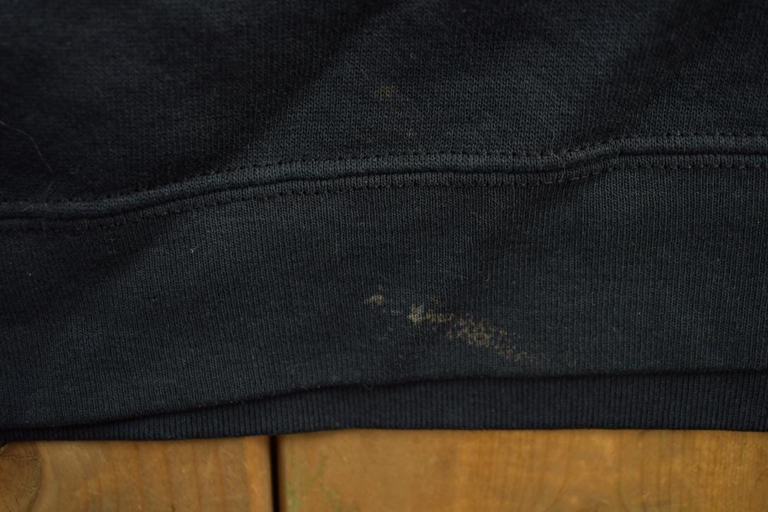 Vintage 1990s Winnie The Pooh Graphic Crewneck Men's Medium - Image 5
