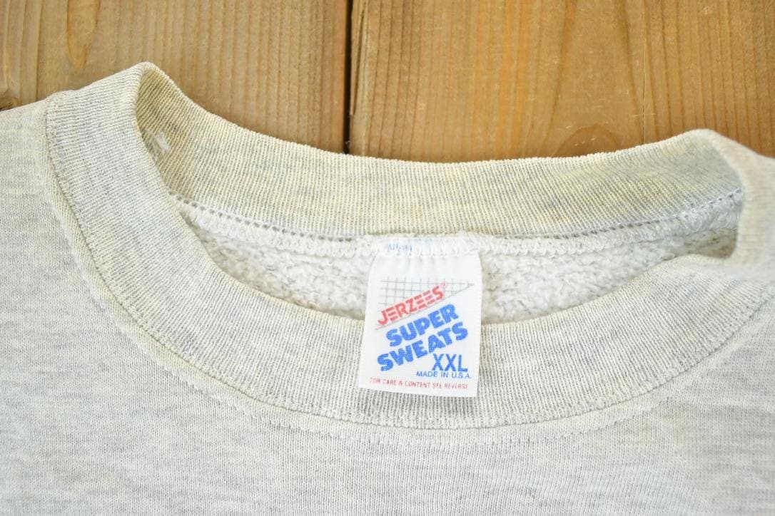 Vintage 1990s Wolf Country Souvenir Crewneck Sweatshirt Made In USAMen's Medium - Image 3