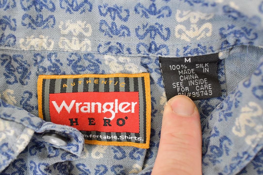 Vintage 1990s Wrangler Hero Silk Western Button Up Shirt Men's M - Image 4