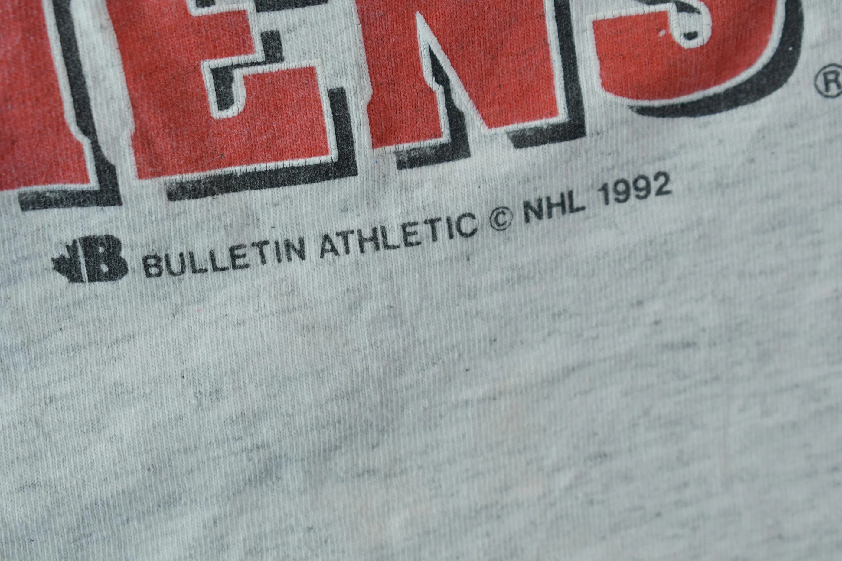 Vintage 1992 Montreal Canadiens NHL Graphic T-Shirt Men's Large - Image 5
